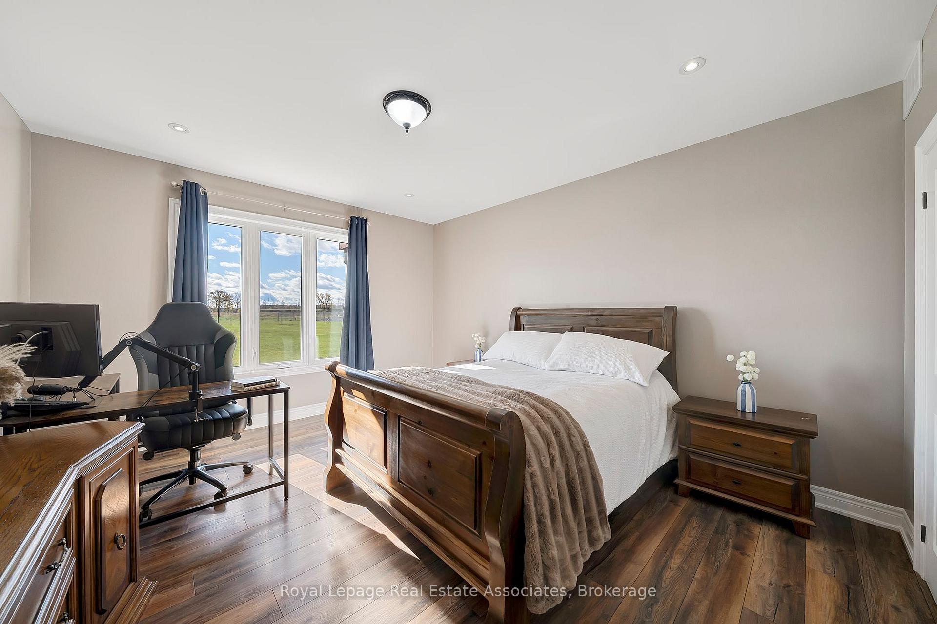 Photo 34 of 1130 Ridge Road, Hamilton, Rural Stoney Creek — HOMEH