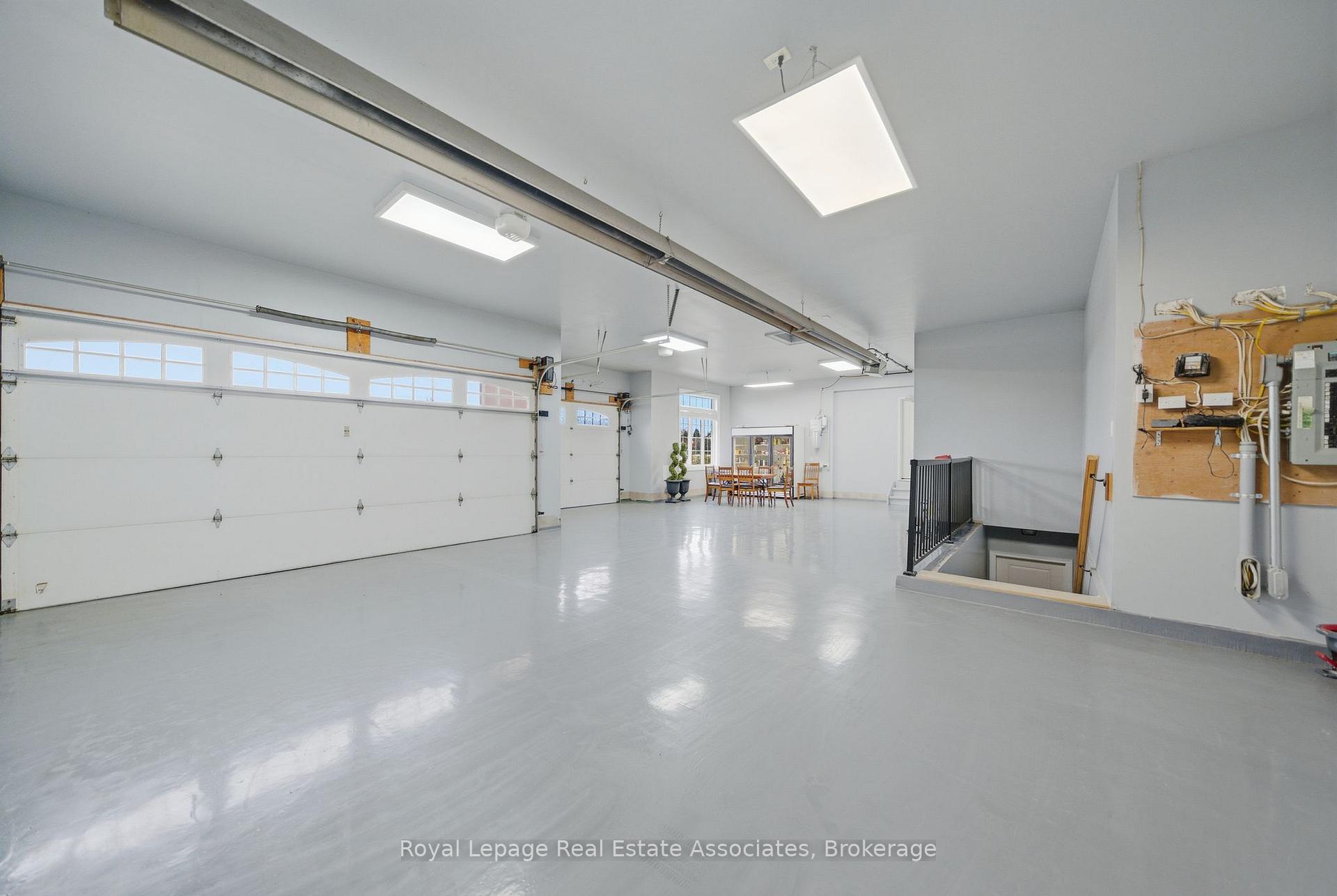 Photo 40 of 1130 Ridge Road, Hamilton, Rural Stoney Creek — HOMEH