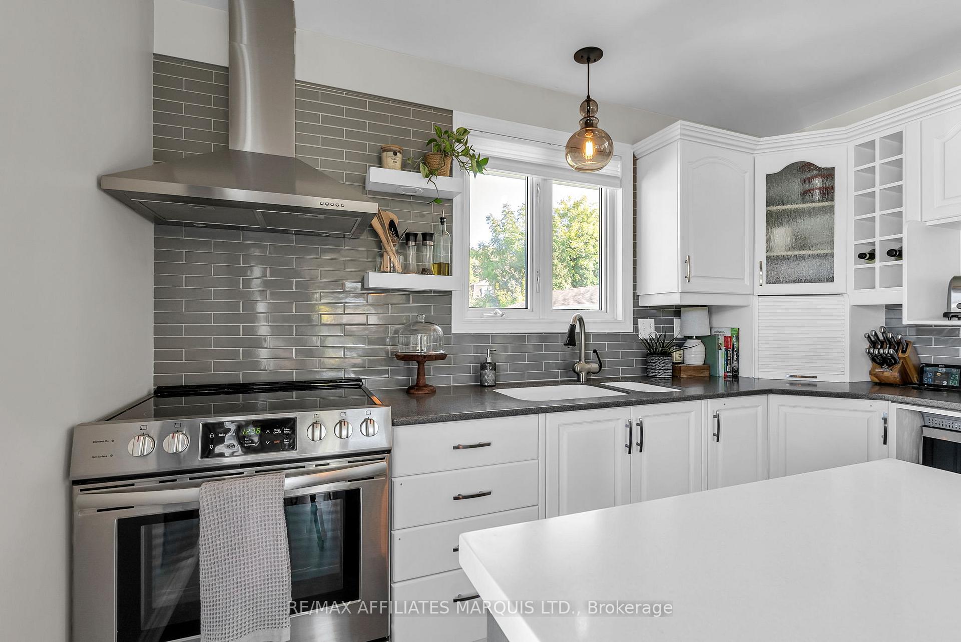 Photo 8 of 548 Kirkwood Street, Cornwall — HOMEH