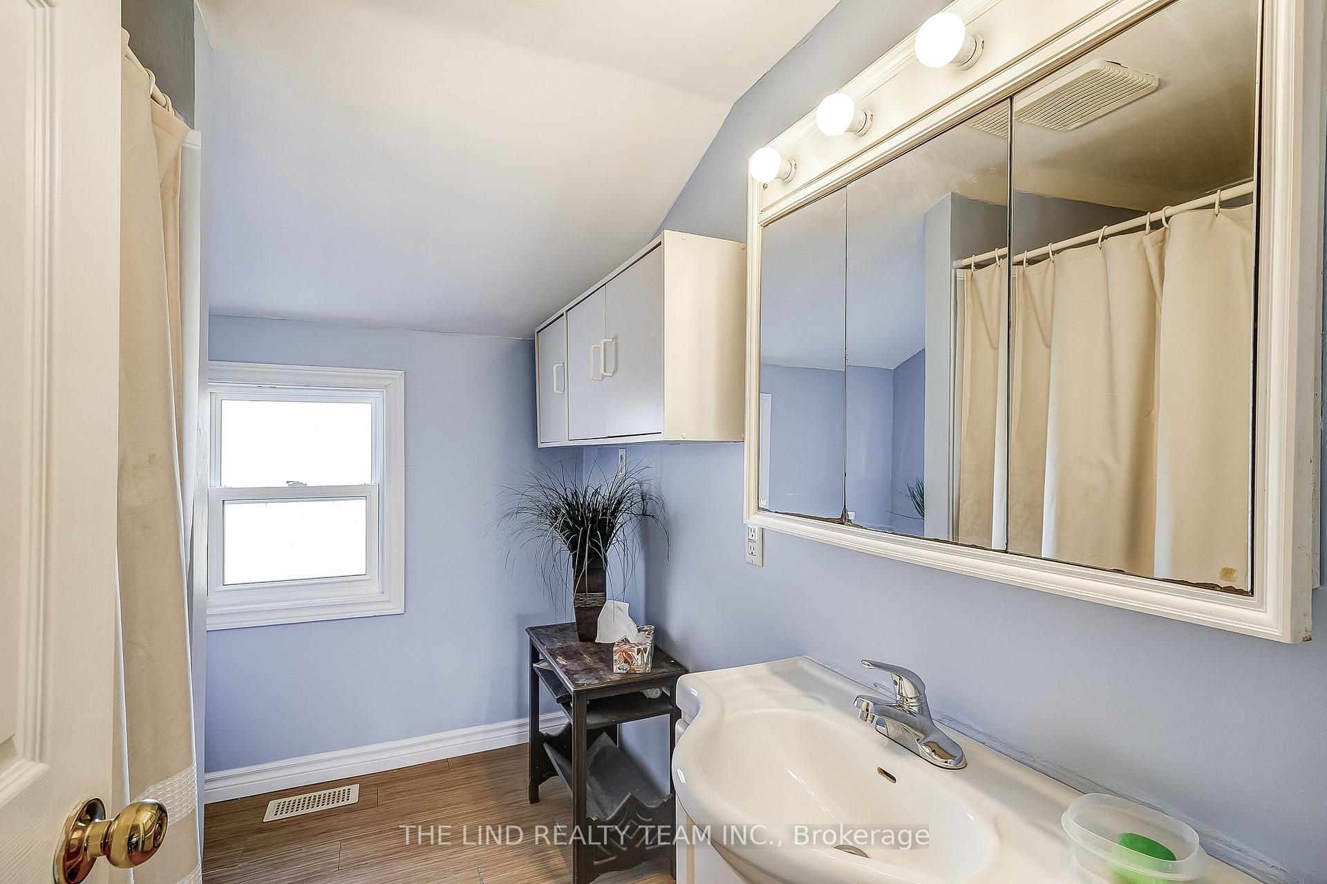 Photo 18 of 606 Catering Road, Georgina, Sutton & Jackson's Point — HOMEH