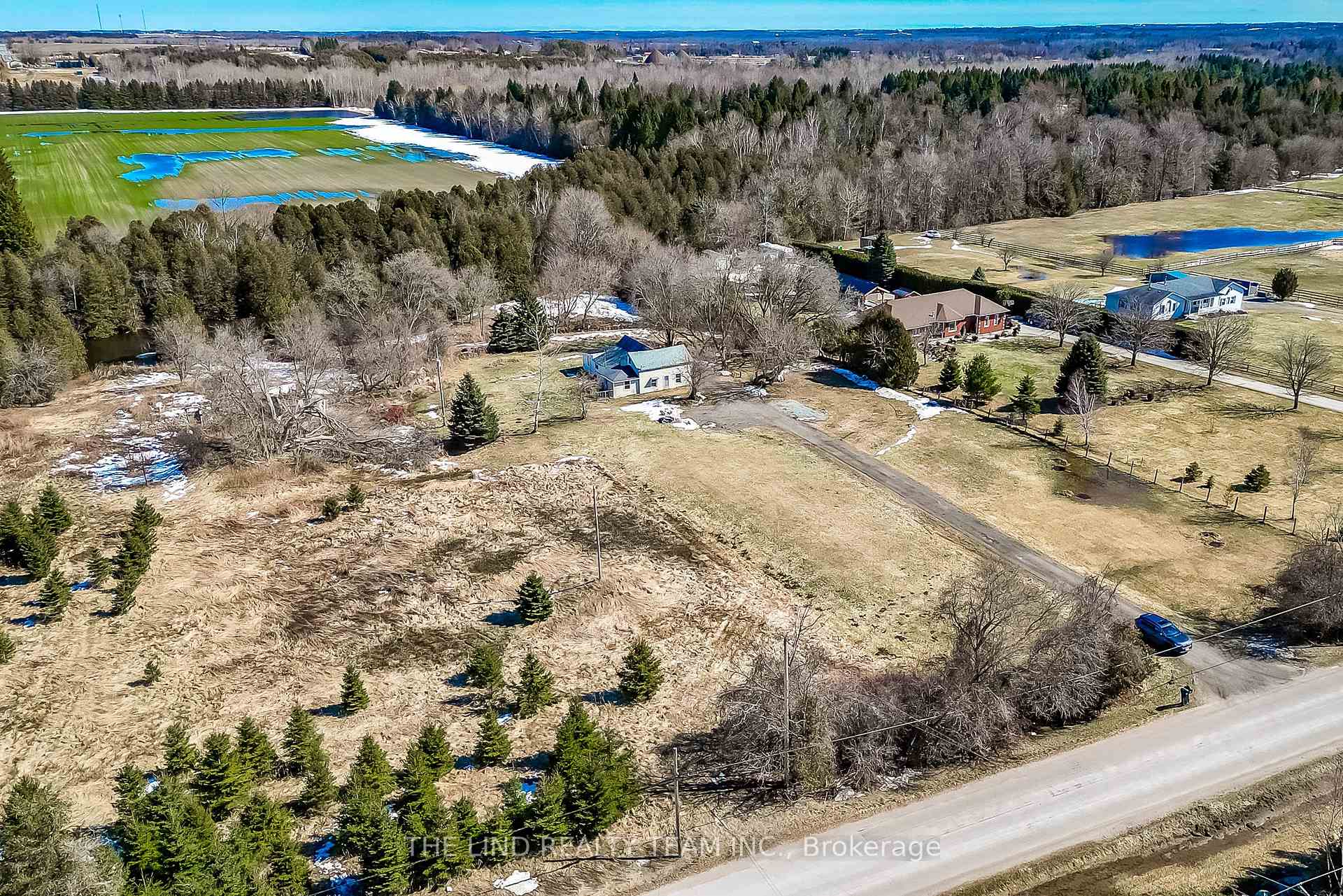Photo 33 of 606 Catering Road, Georgina, Sutton & Jackson's Point — HOMEH