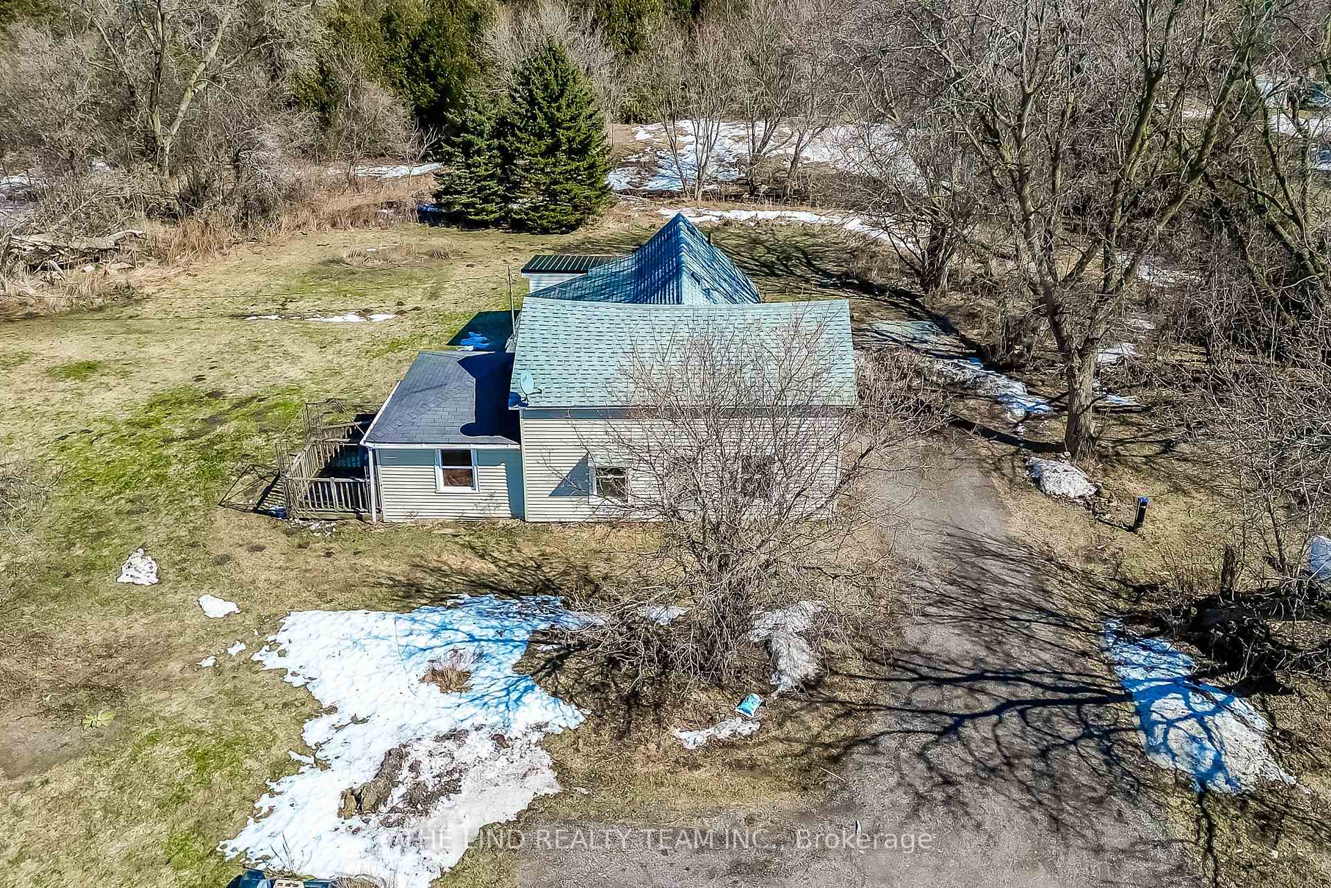 Photo 36 of 606 Catering Road, Georgina, Sutton & Jackson's Point — HOMEH