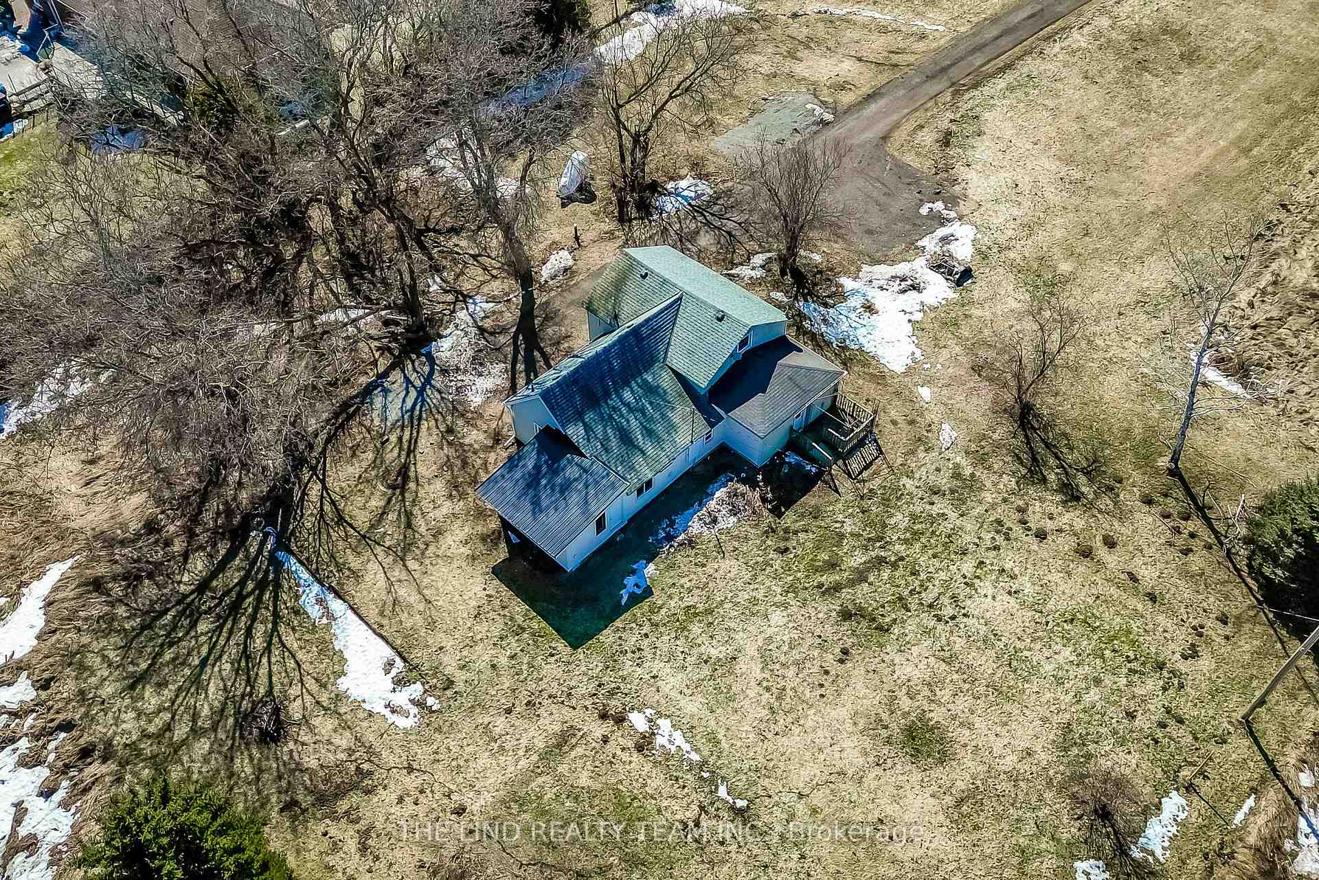 Photo 48 of 606 Catering Road, Georgina, Sutton & Jackson's Point — HOMEH