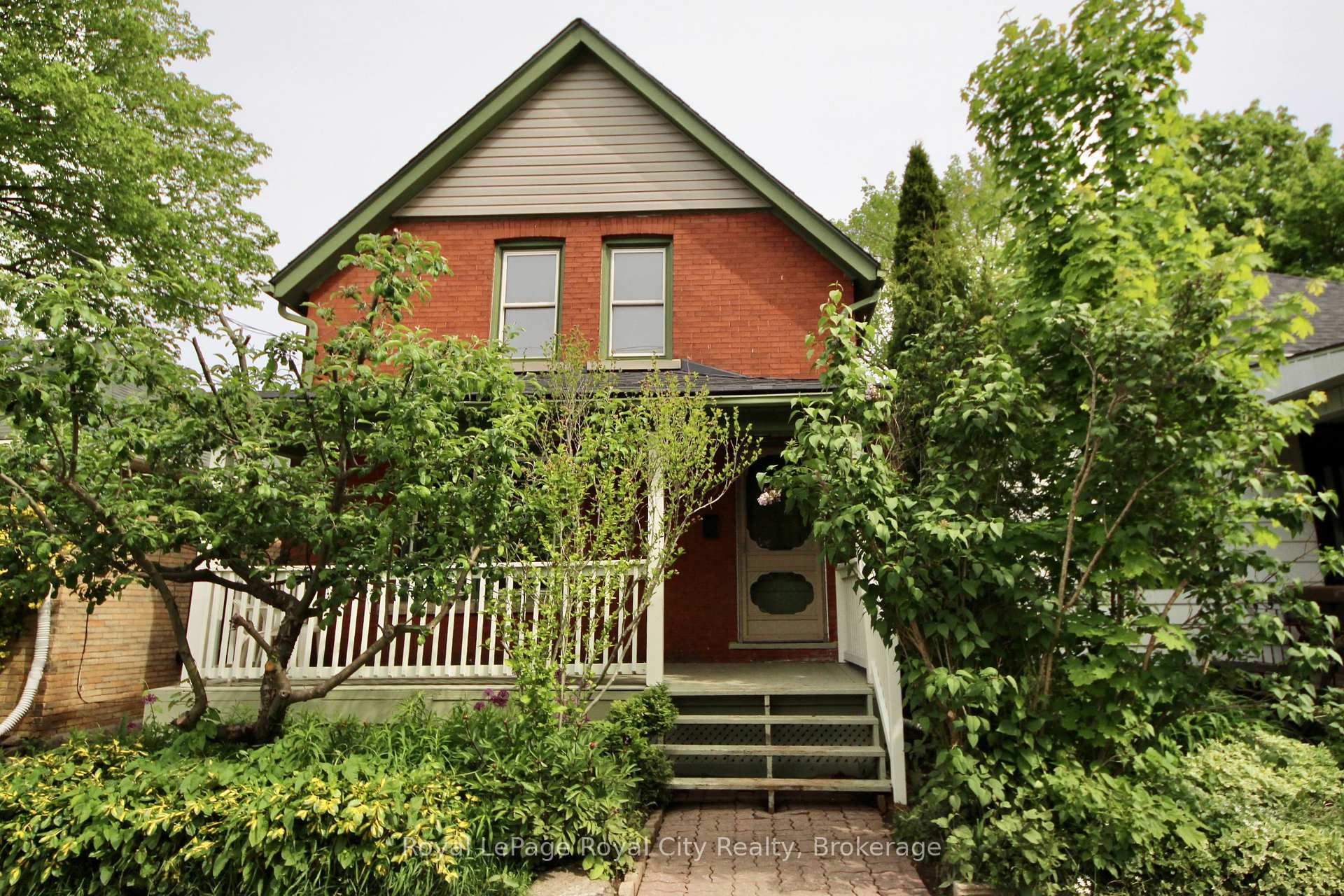 Front of 42 Ontario Street