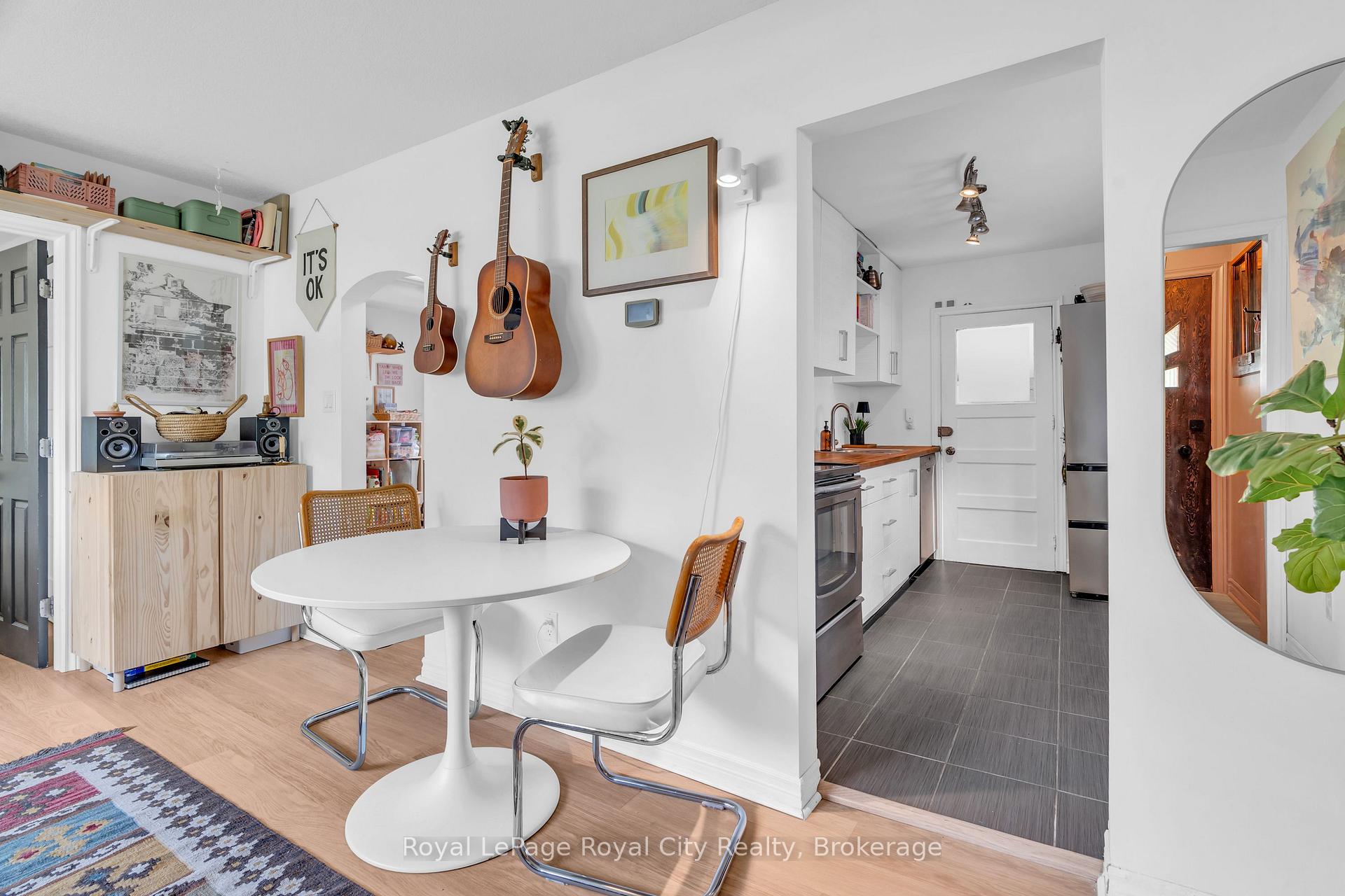 Photo 11 of 113 Memorial Crescent, Guelph, Junction/Onward Willow — HOMEH
