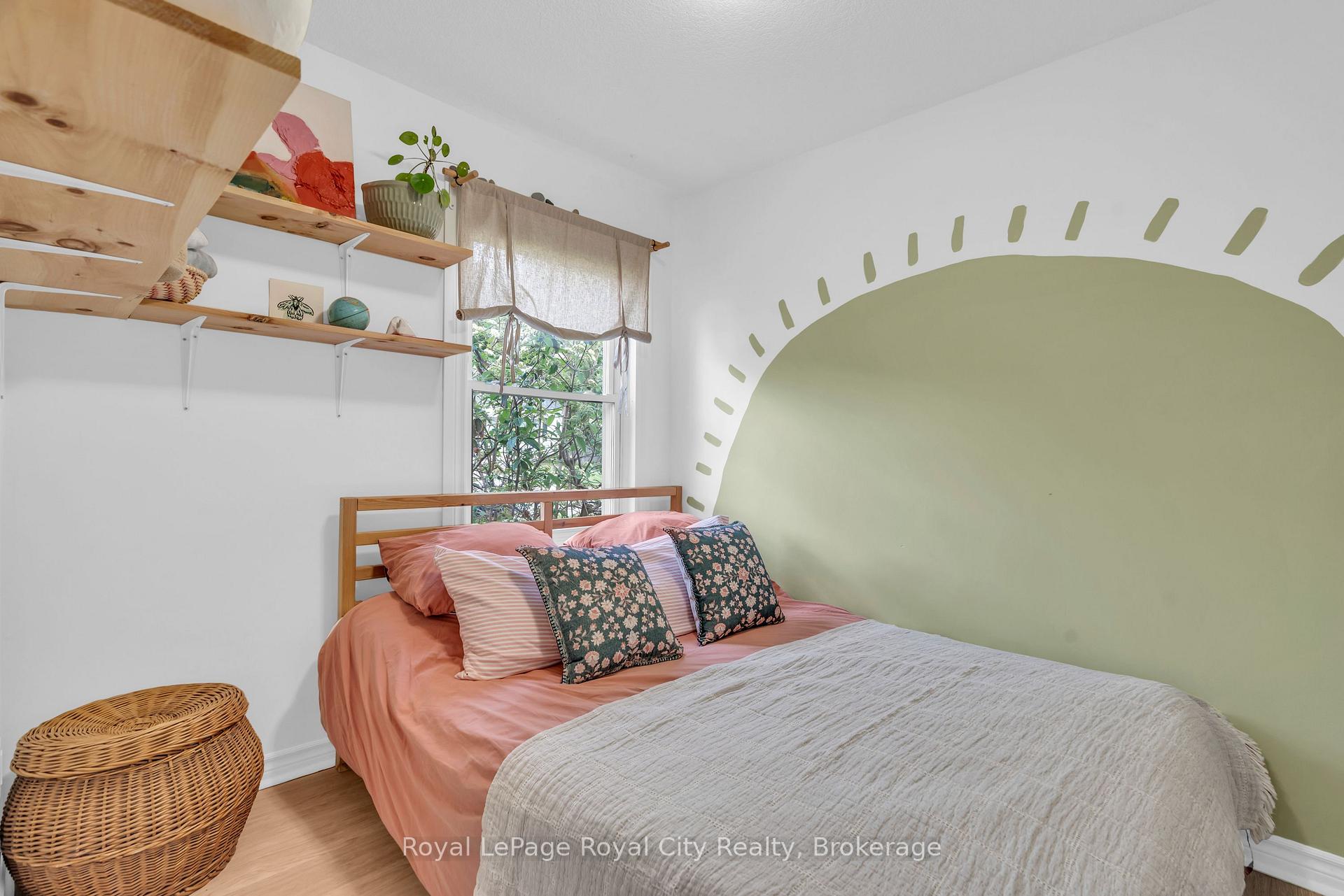 Photo 16 of 113 Memorial Crescent, Guelph, Junction/Onward Willow — HOMEH