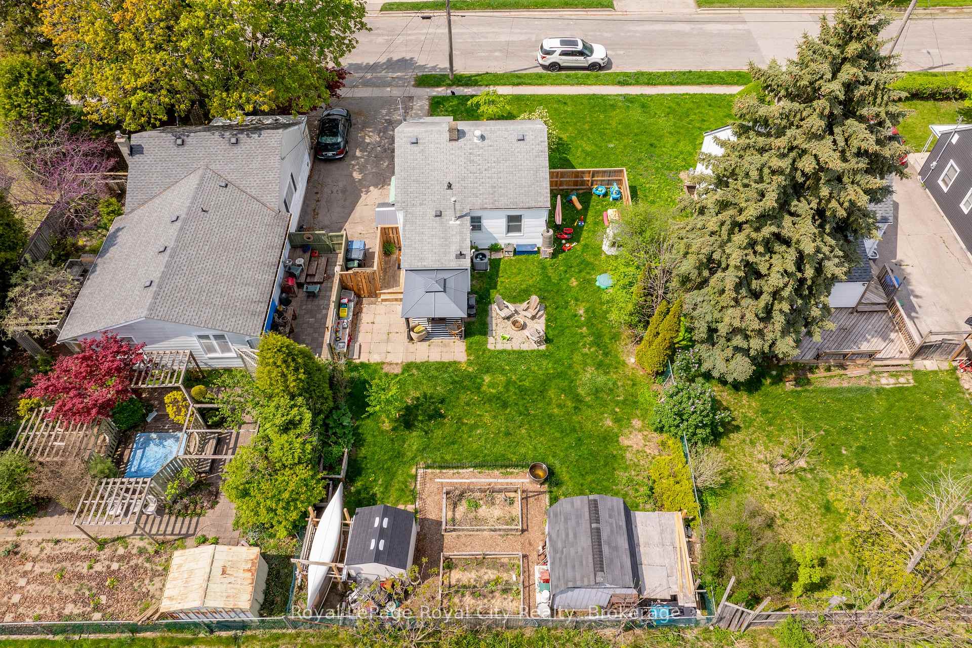 Photo 24 of 113 Memorial Crescent, Guelph, Junction/Onward Willow — HOMEH