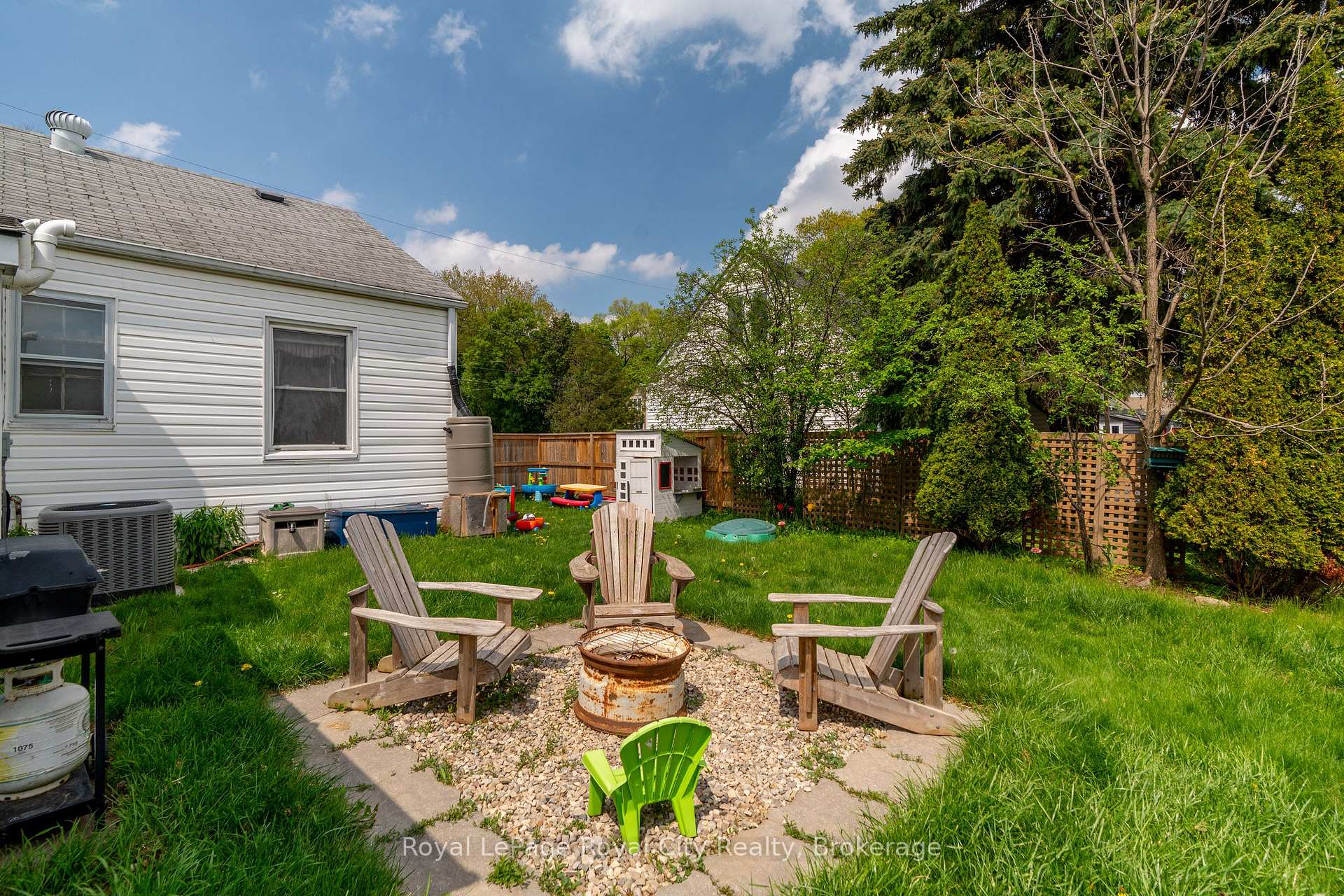 Photo 29 of 113 Memorial Crescent, Guelph, Junction/Onward Willow — HOMEH