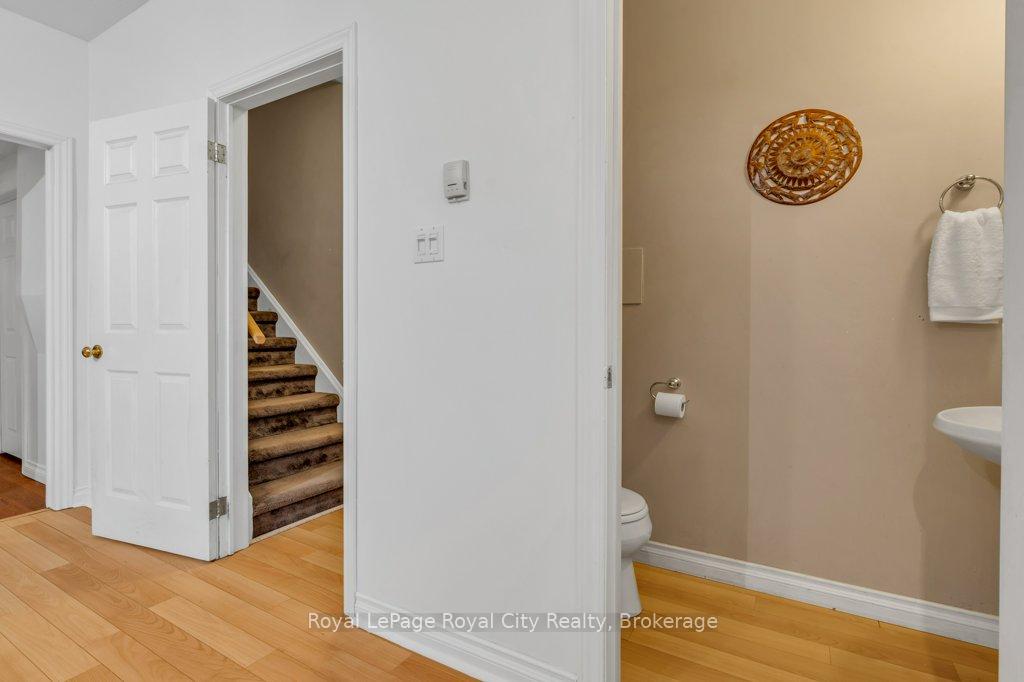 Photo 30 of 128 Dufferin Street, Guelph, Exhibition Park — HOMEH