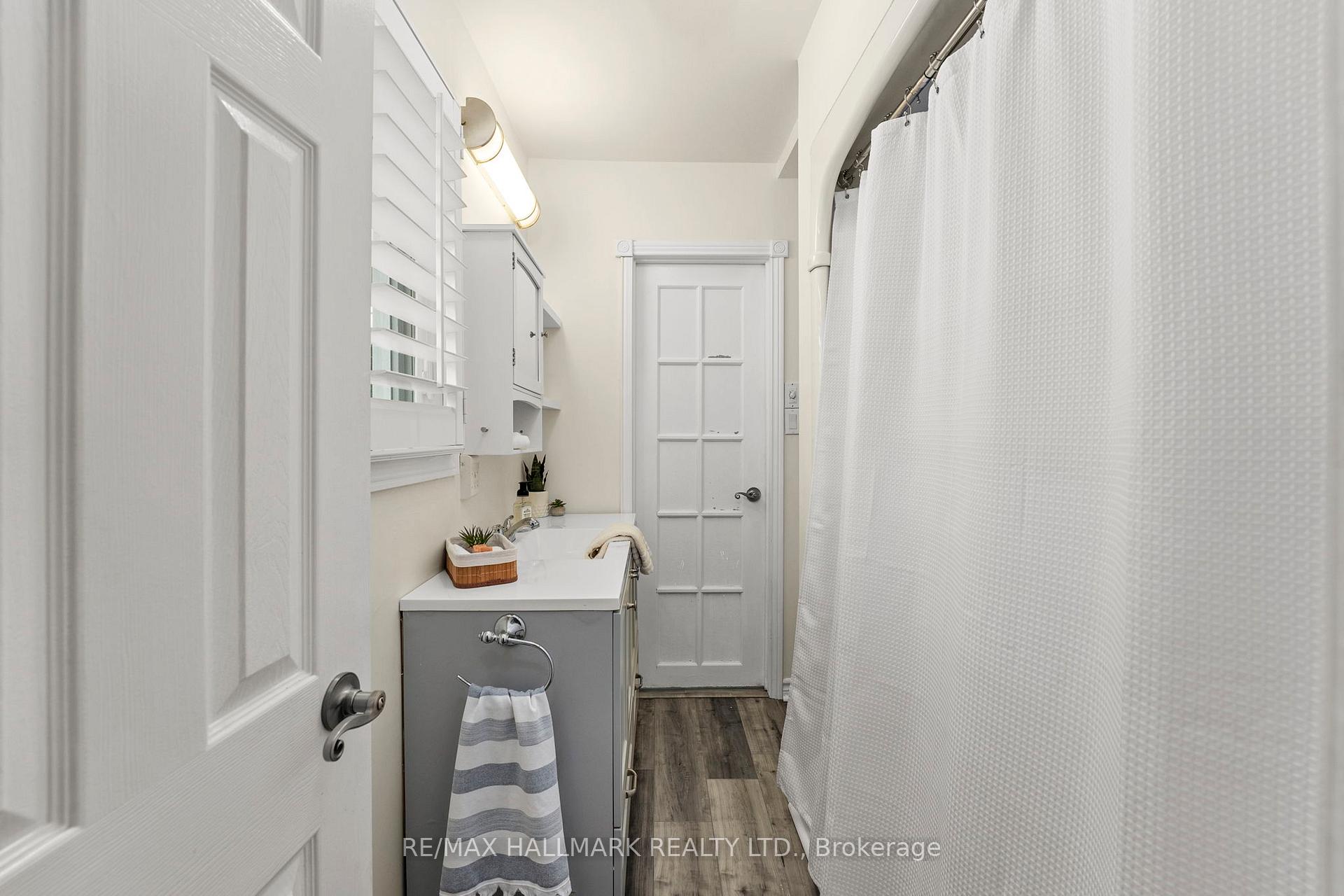 Photo 16 of 162 Riverbank Drive, Georgina, Pefferlaw — HOMEH