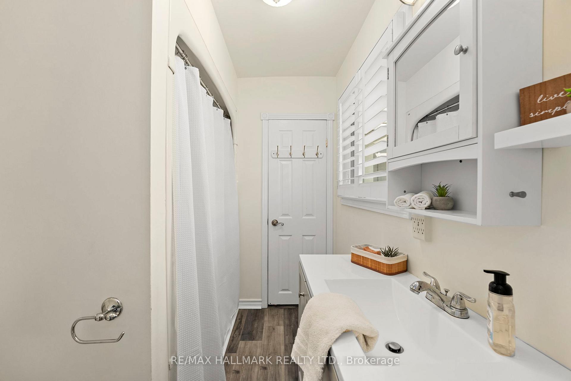 Photo 17 of 162 Riverbank Drive, Georgina, Pefferlaw — HOMEH