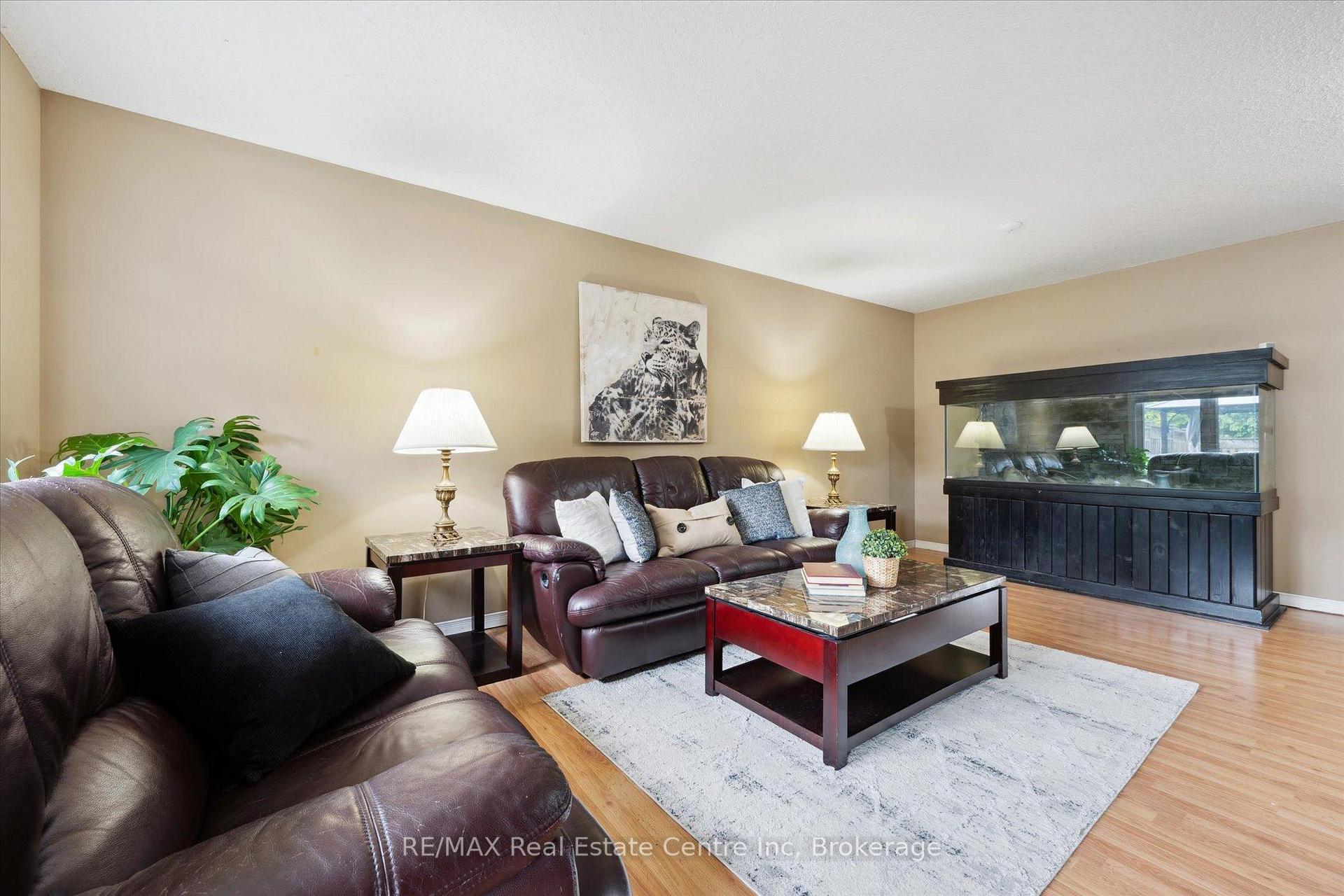 Photo 2 of 16 Bailey Avenue, Guelph, Riverside Park — HOMEH