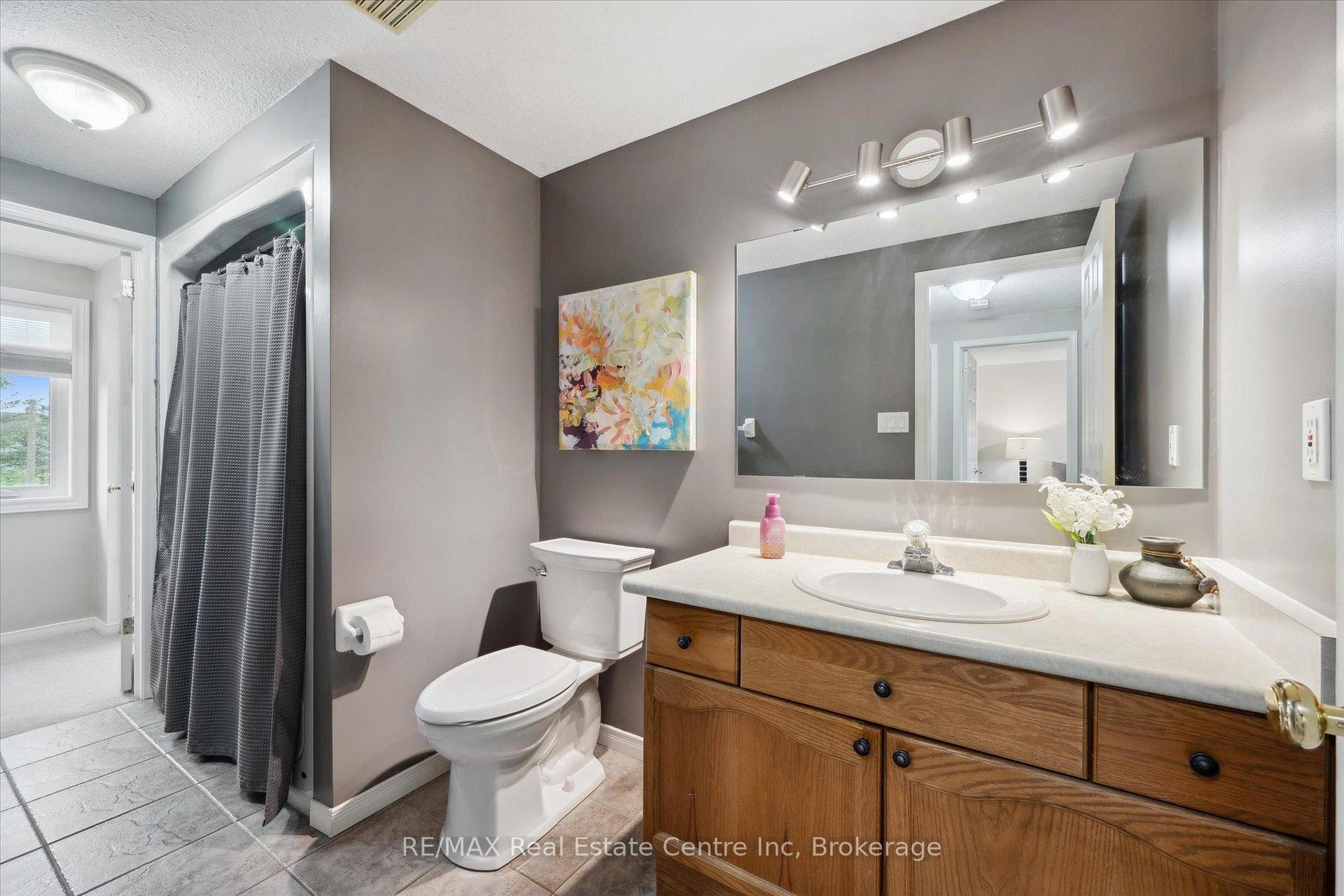 Photo 10 of 16 Bailey Avenue, Guelph, Riverside Park — HOMEH