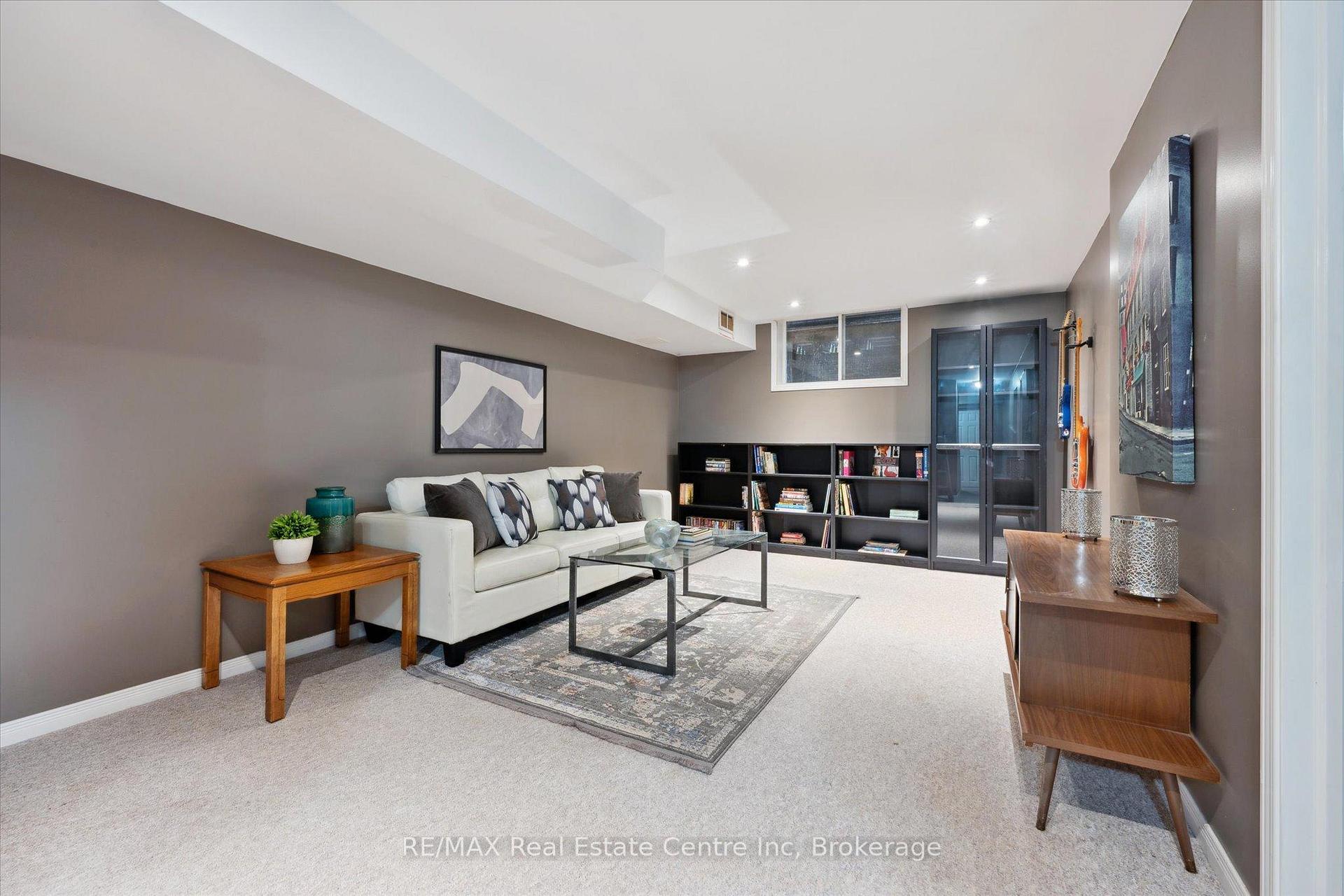 Photo 13 of 16 Bailey Avenue, Guelph, Riverside Park — HOMEH