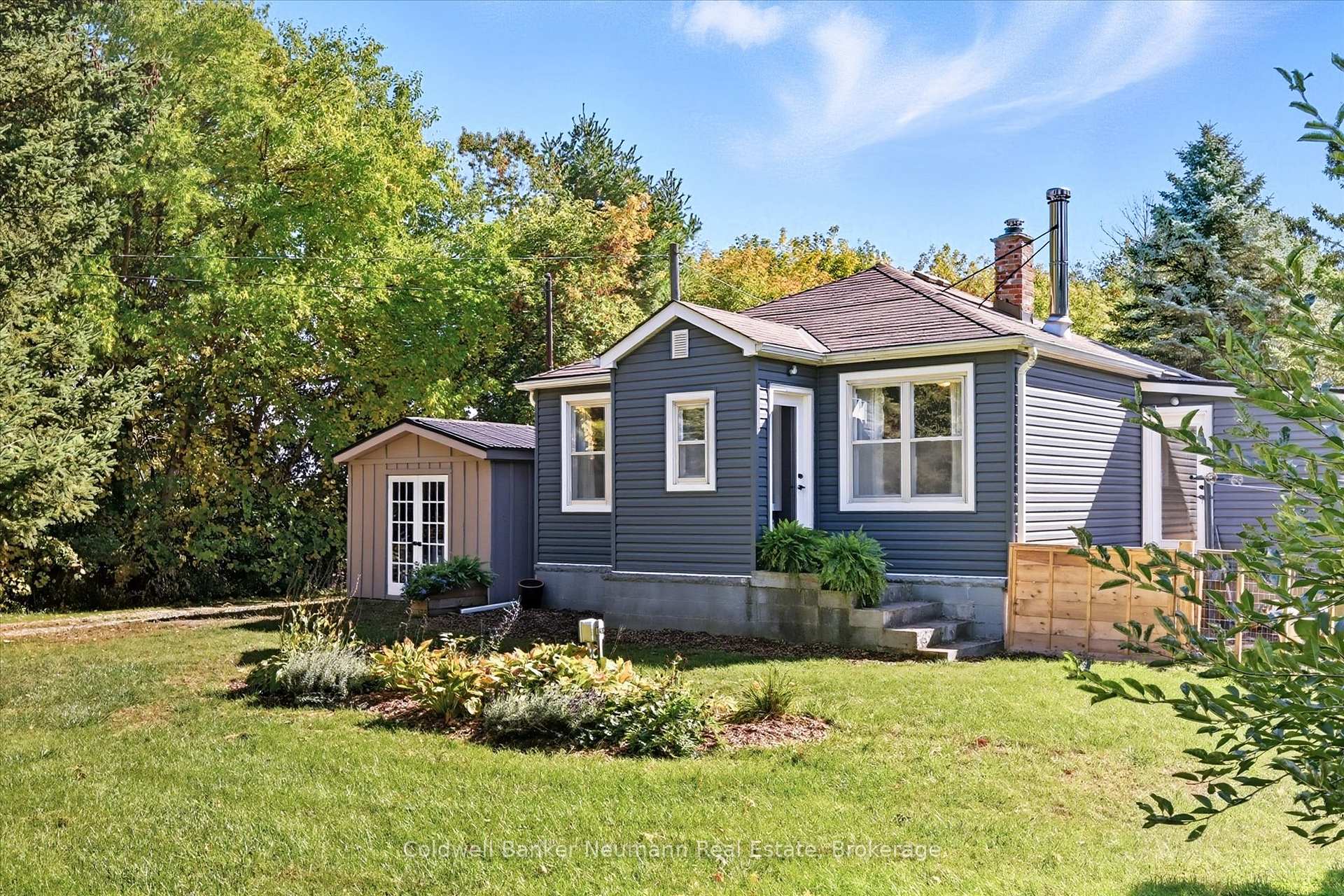 Photo 2 of 1704 2nd Con Road W, Hamilton, Rural Flamborough — HOMEH