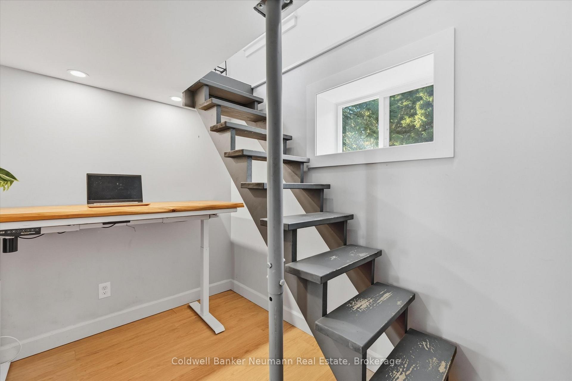 Photo 11 of 1704 2nd Con Road W, Hamilton, Rural Flamborough — HOMEH