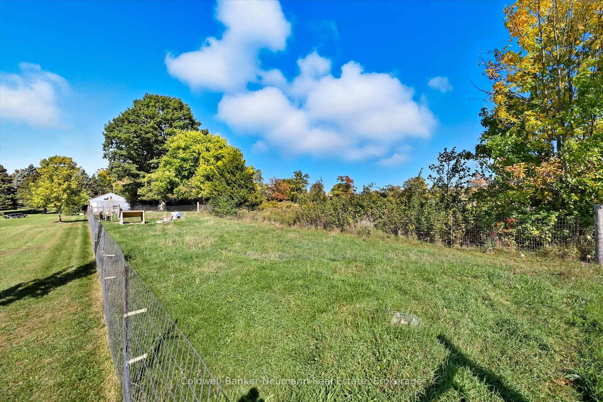 Photo 16 of 1704 2nd Con Road W, Hamilton, Rural Flamborough — HOMEH