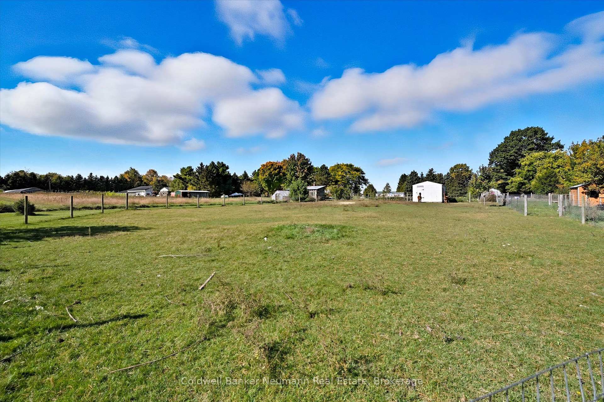 Photo 19 of 1704 2nd Con Road W, Hamilton, Rural Flamborough — HOMEH