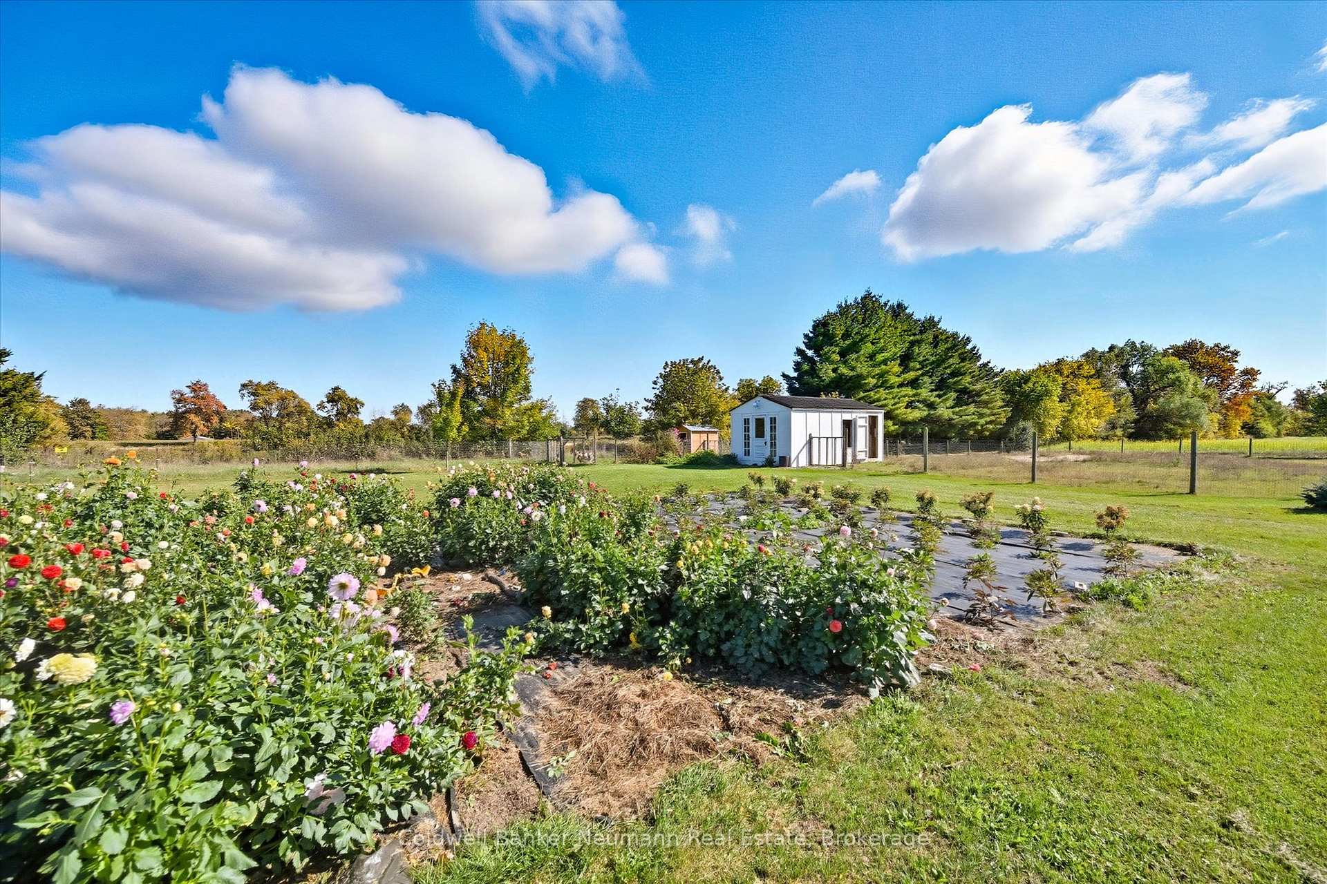 Photo 23 of 1704 2nd Con Road W, Hamilton, Rural Flamborough — HOMEH