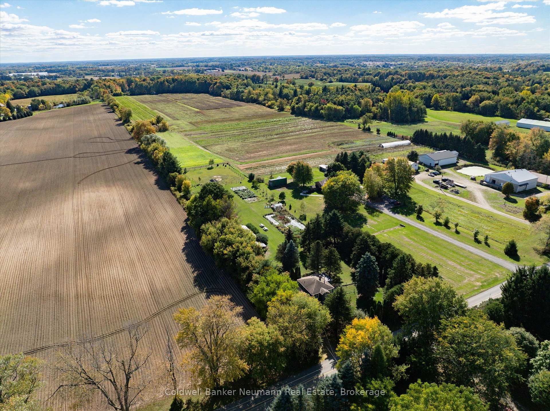 Photo 27 of 1704 2nd Con Road W, Hamilton, Rural Flamborough — HOMEH