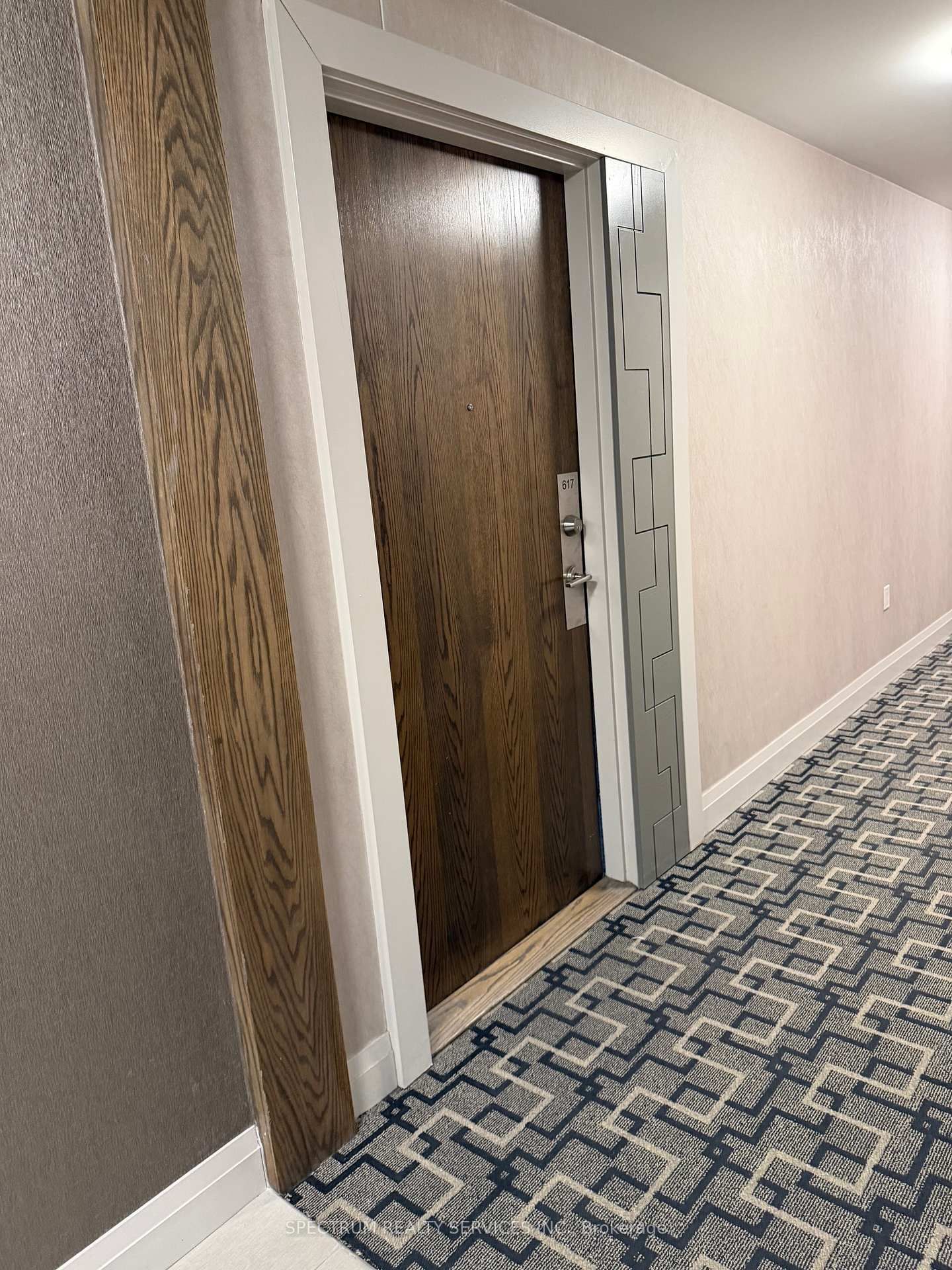 Photo 4 of Unit 617, 99 Eagle Rock Way, Vaughan, Rural Vaughan — HOMEH