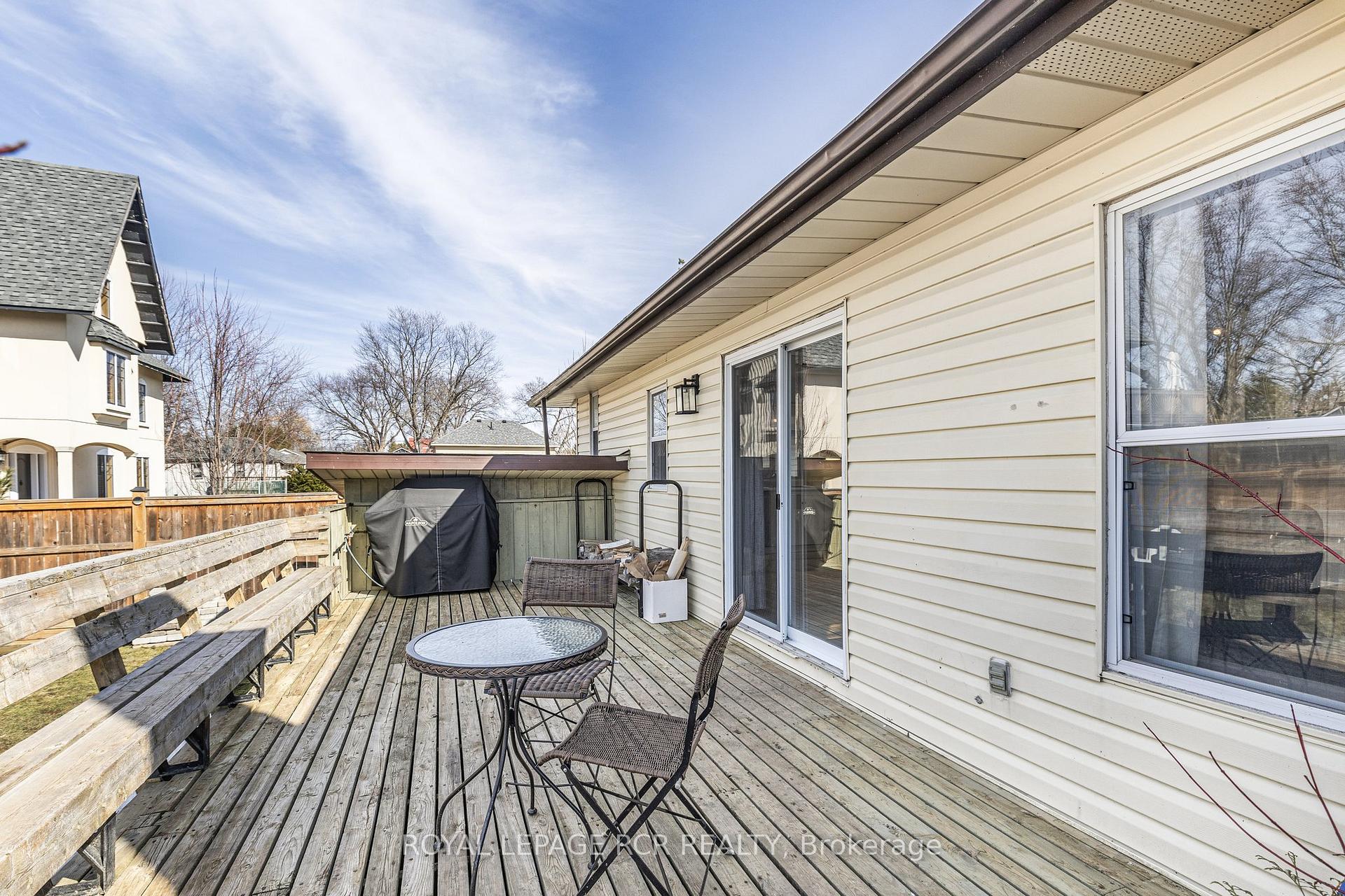 Photo 8 of 829 Sedore Avenue, Georgina, Historic Lakeshore Communities — HOMEH