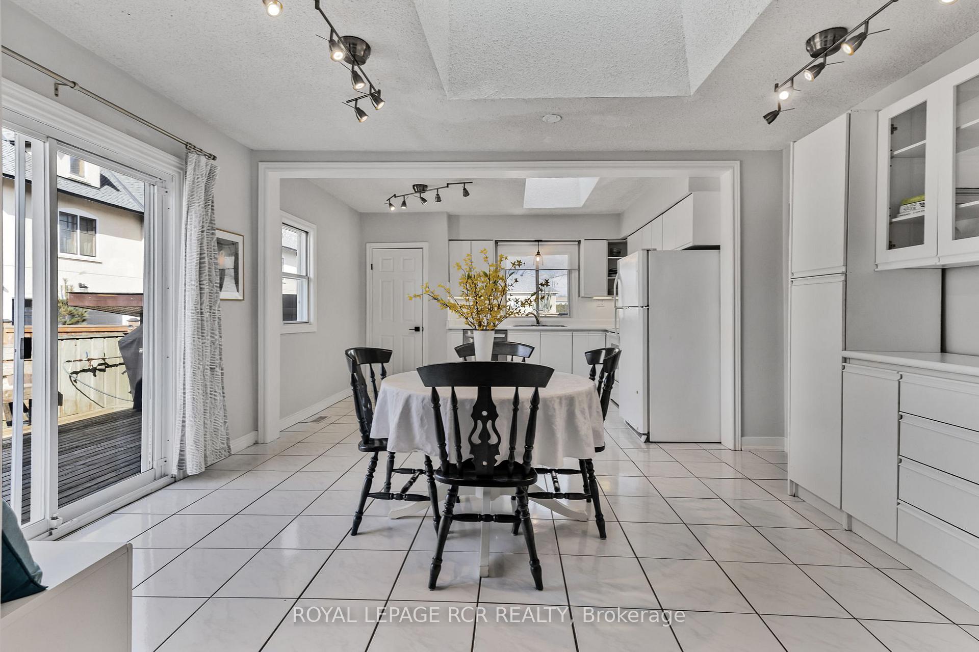 Photo 20 of 829 Sedore Avenue, Georgina, Historic Lakeshore Communities — HOMEH