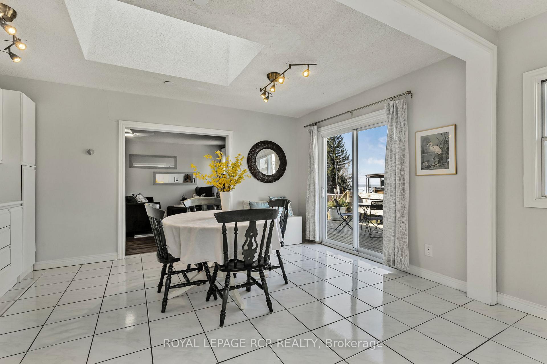 Photo 21 of 829 Sedore Avenue, Georgina, Historic Lakeshore Communities — HOMEH