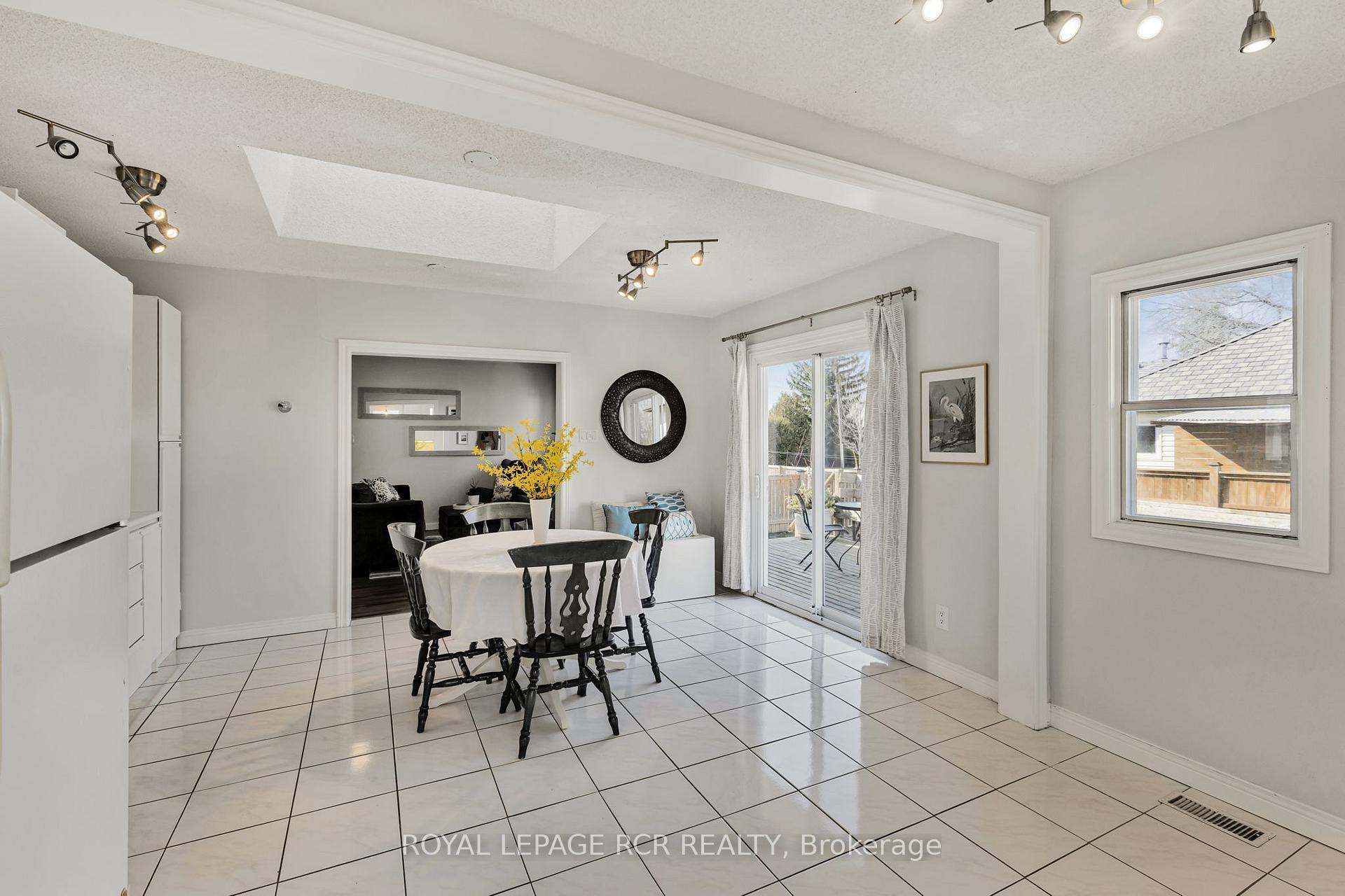 Photo 25 of 829 Sedore Avenue, Georgina, Historic Lakeshore Communities — HOMEH