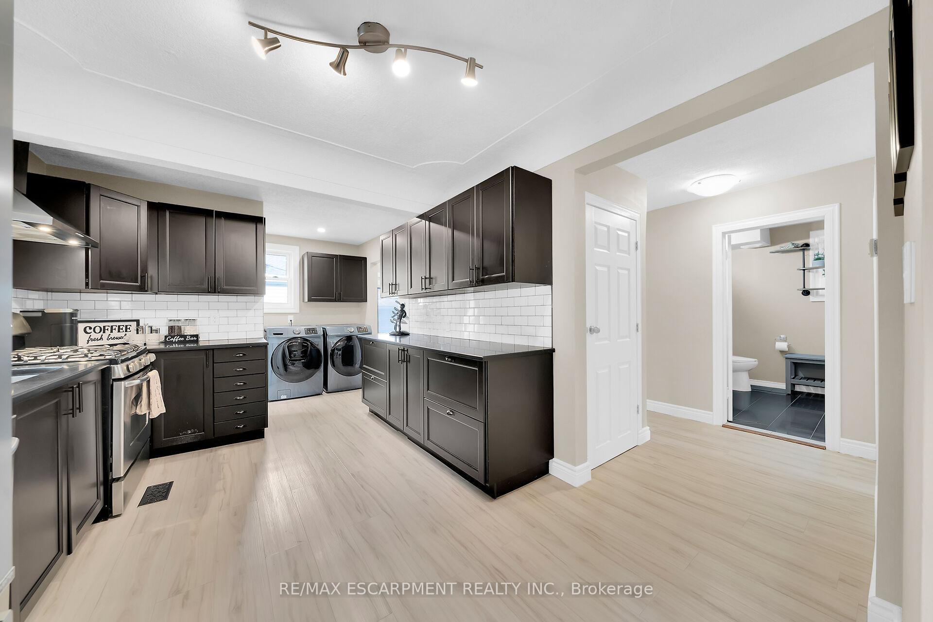 Photo 10 of 350 Pottruff Road N, Hamilton, Kentley — HOMEH