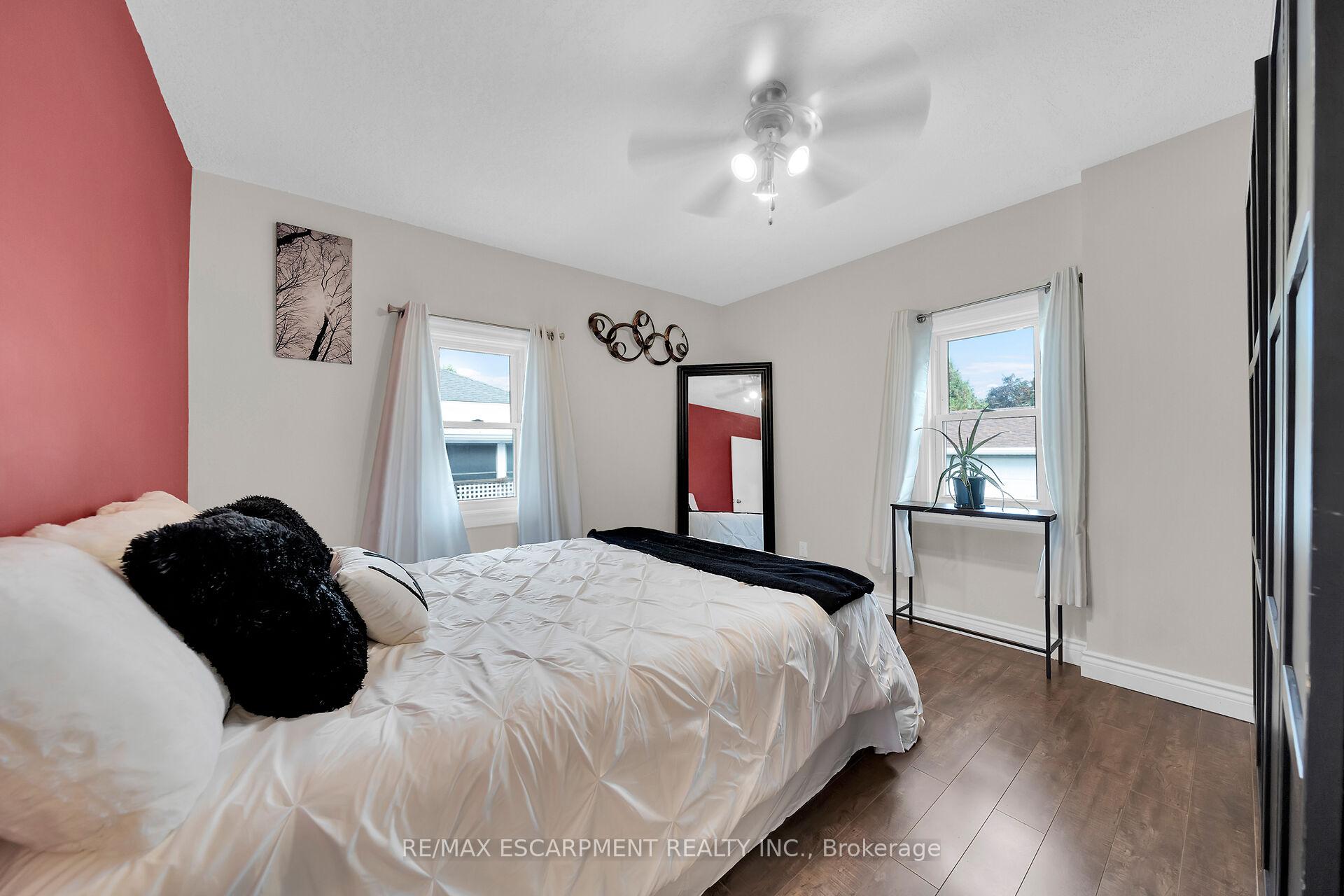 Photo 20 of 350 Pottruff Road N, Hamilton, Kentley — HOMEH