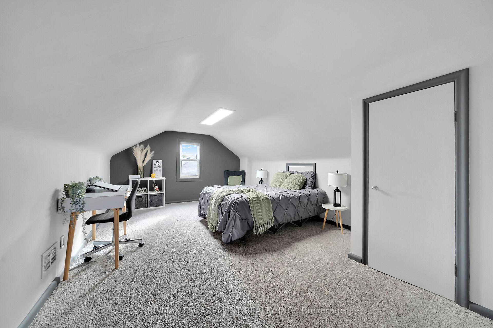 Photo 23 of 350 Pottruff Road N, Hamilton, Kentley — HOMEH