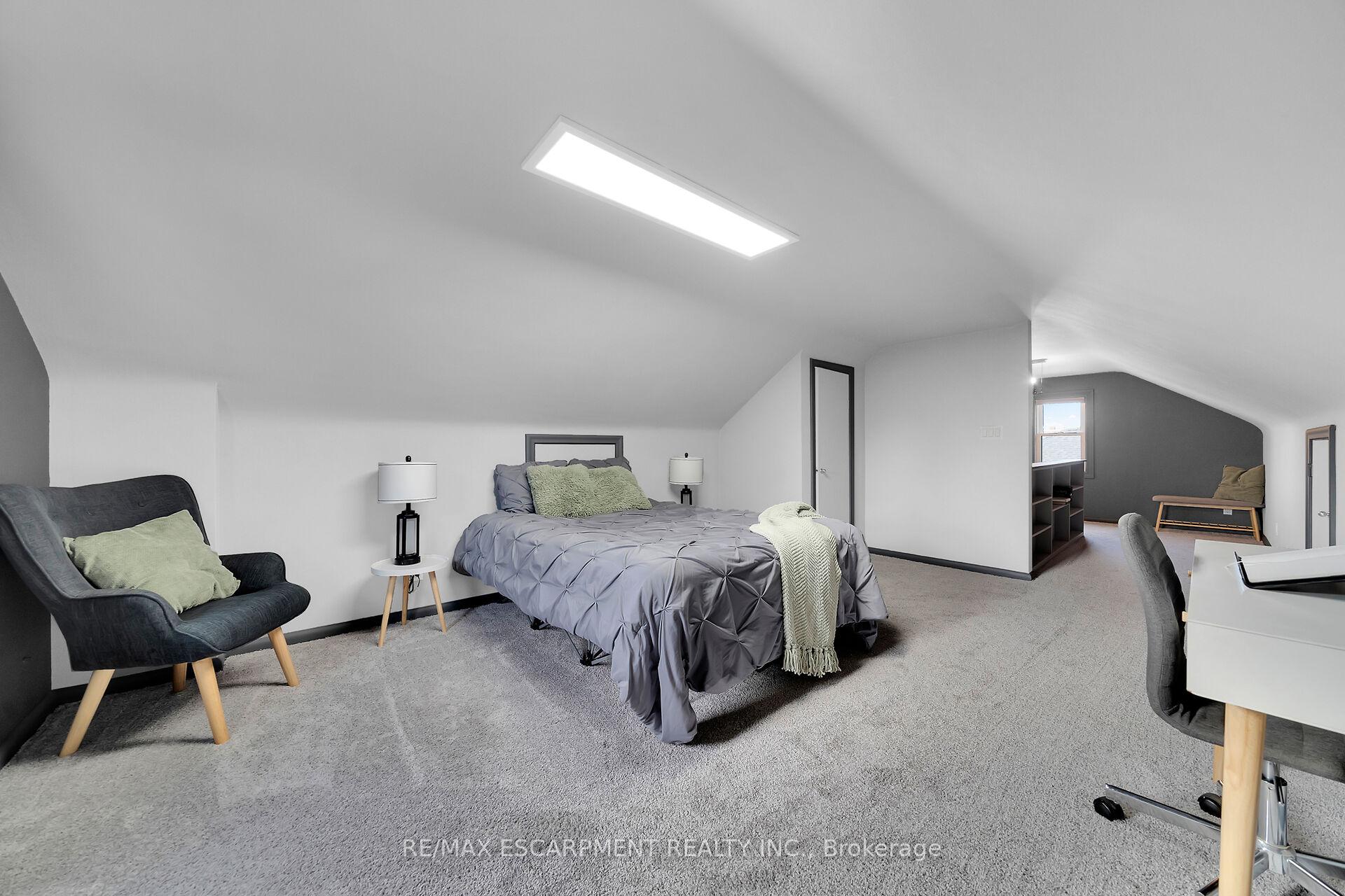 Photo 24 of 350 Pottruff Road N, Hamilton, Kentley — HOMEH