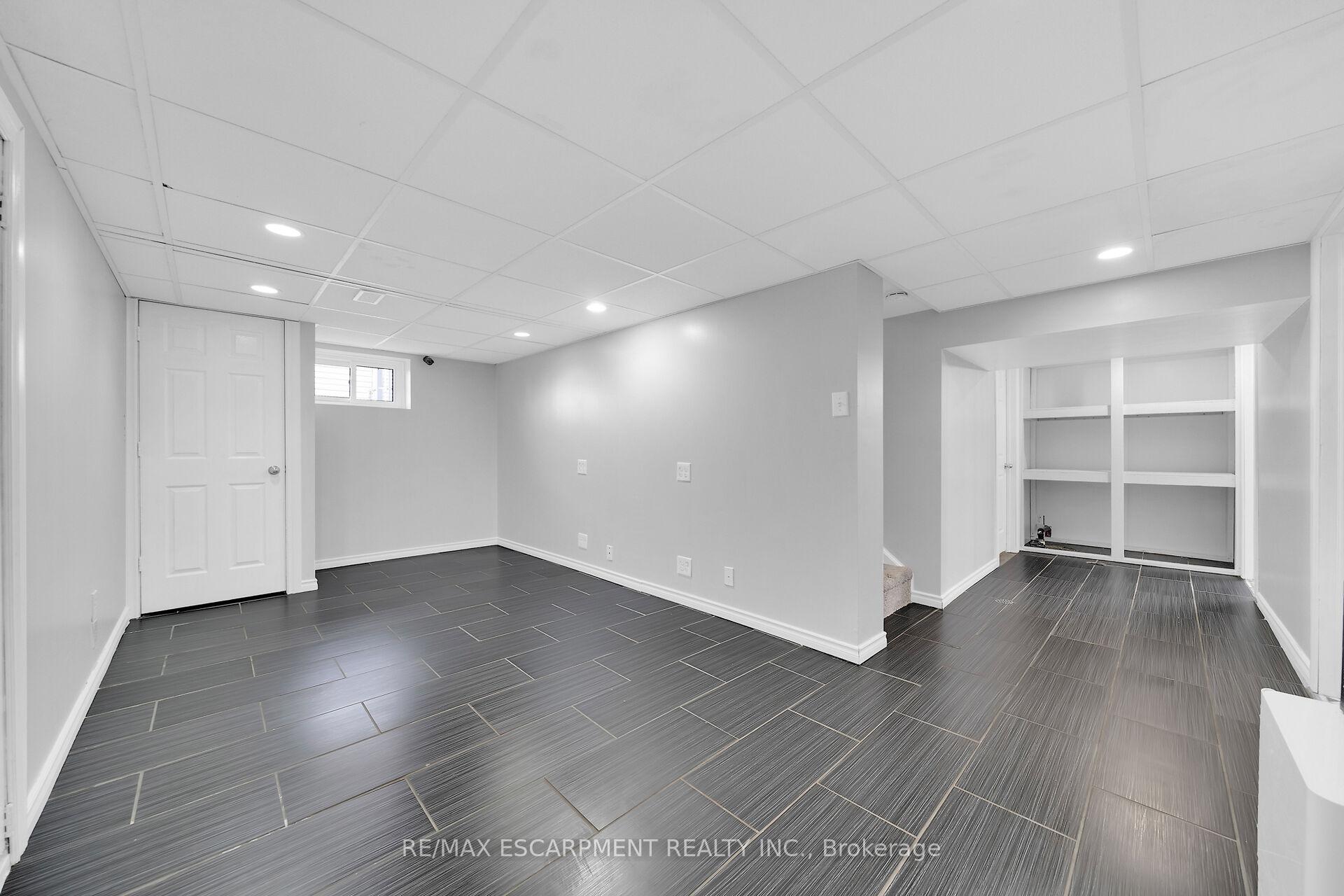 Photo 27 of 350 Pottruff Road N, Hamilton, Kentley — HOMEH