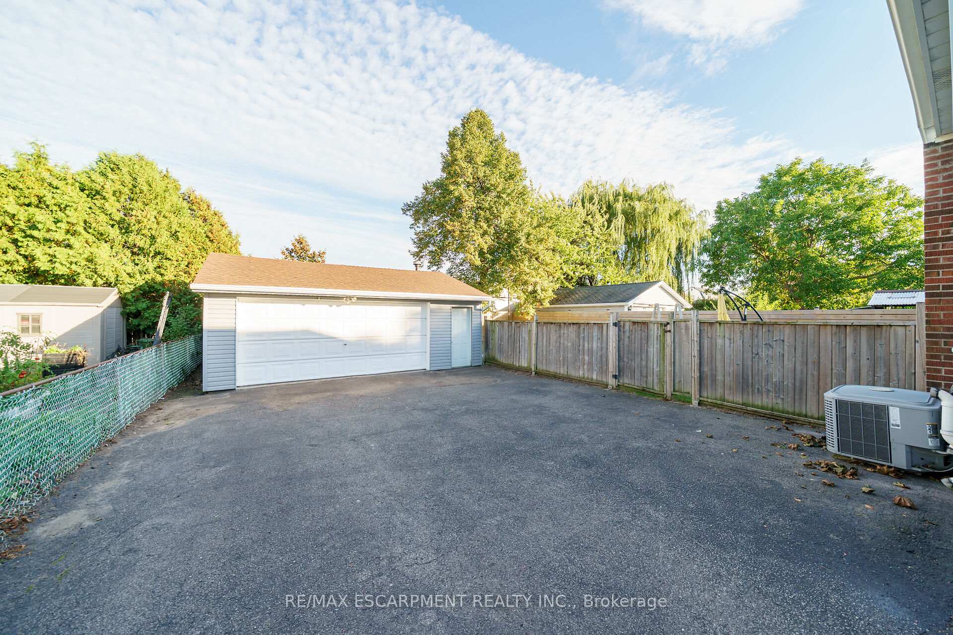 Photo 31 of 350 Pottruff Road N, Hamilton, Kentley — HOMEH