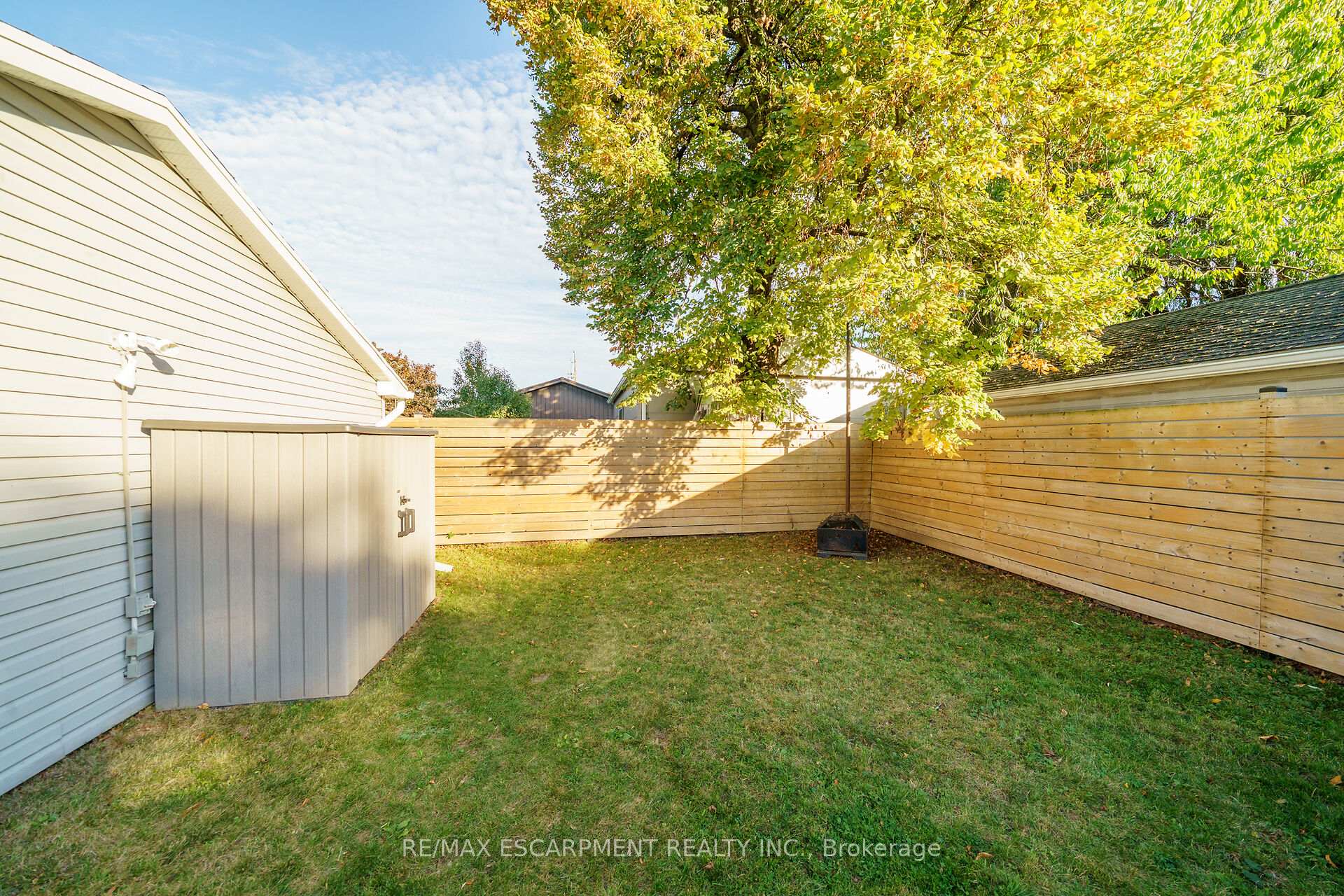 Photo 33 of 350 Pottruff Road N, Hamilton, Kentley — HOMEH