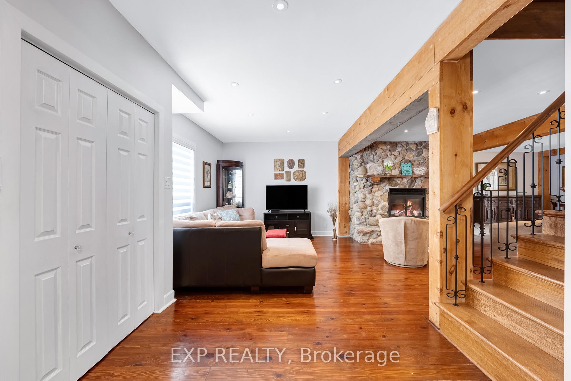 Photo 4 of 29 Alice Avenue, Georgina, Historic Lakeshore Communities — HOMEH
