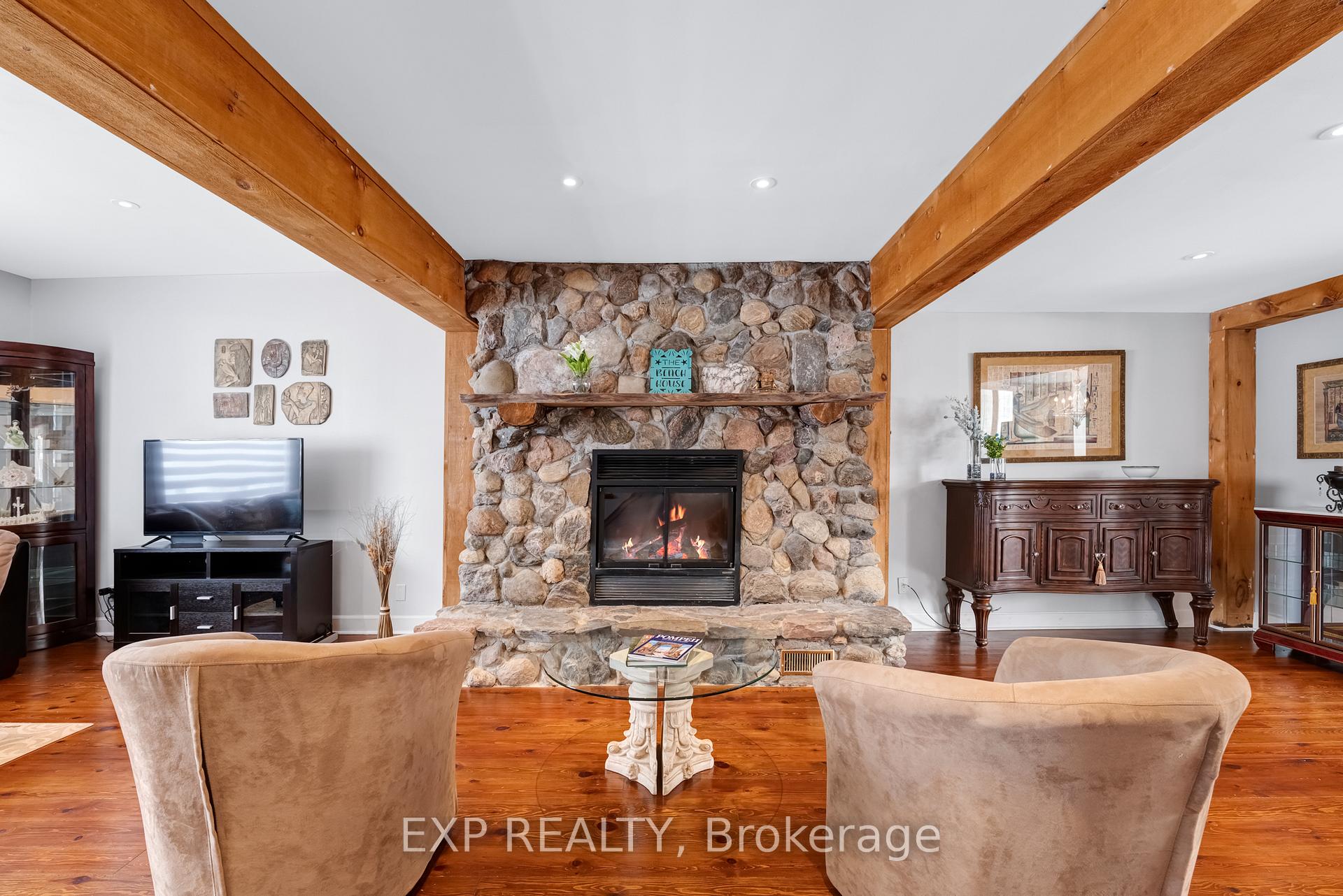 Photo 9 of 29 Alice Avenue, Georgina, Historic Lakeshore Communities — HOMEH