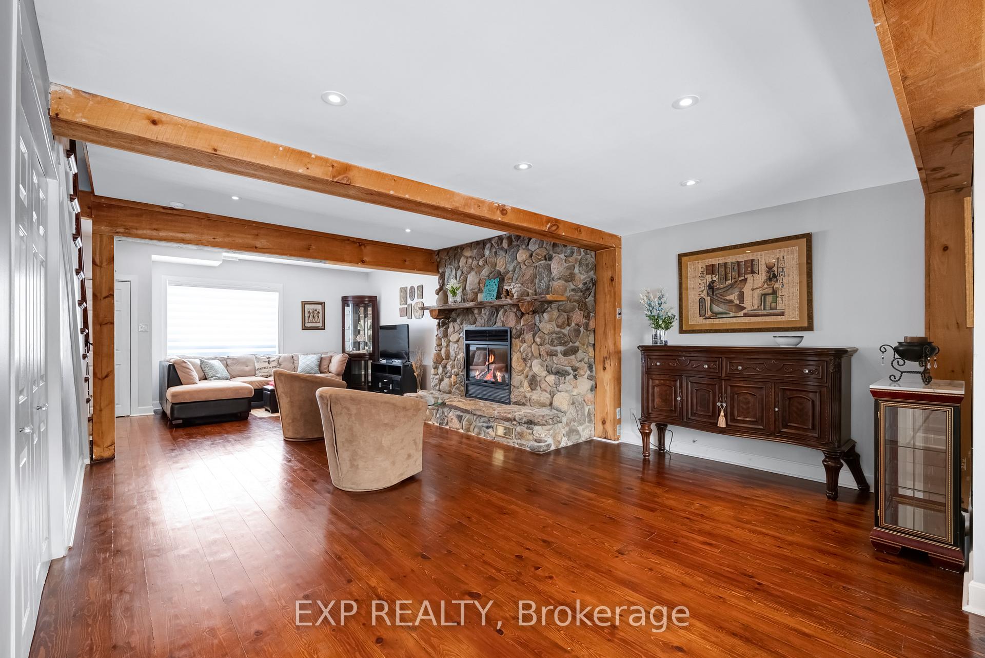 Photo 10 of 29 Alice Avenue, Georgina, Historic Lakeshore Communities — HOMEH