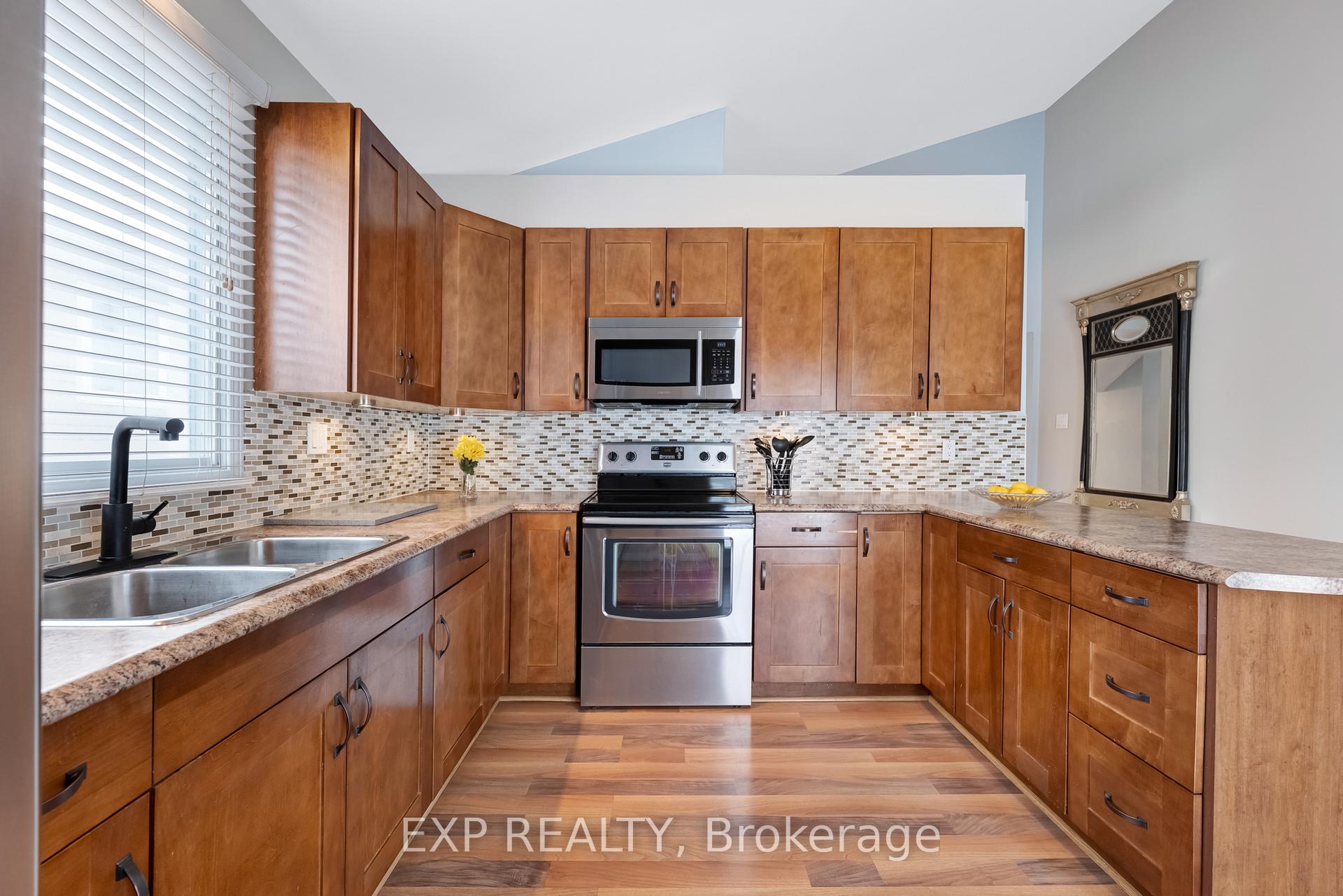 Photo 15 of 29 Alice Avenue, Georgina, Historic Lakeshore Communities — HOMEH