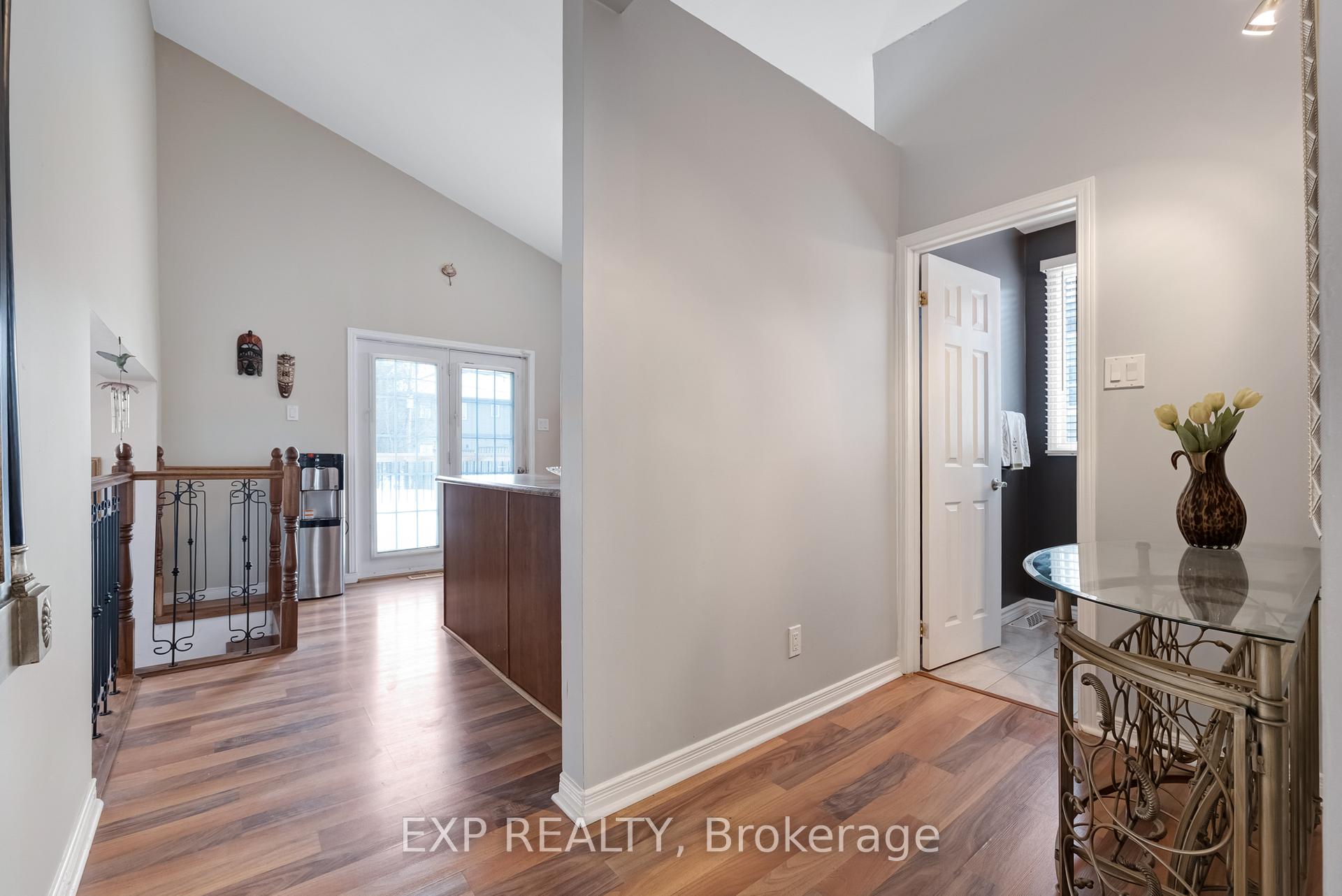Photo 19 of 29 Alice Avenue, Georgina, Historic Lakeshore Communities — HOMEH