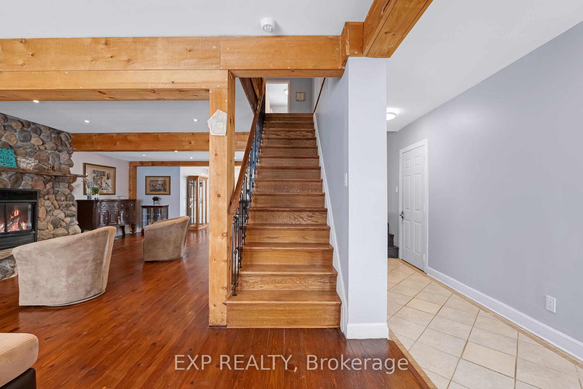 Photo 21 of 29 Alice Avenue, Georgina, Historic Lakeshore Communities — HOMEH