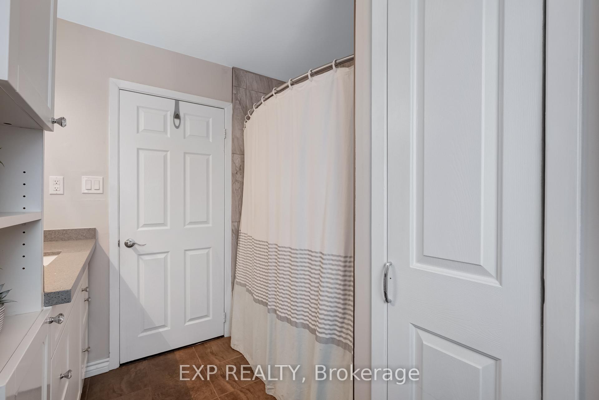 Photo 29 of 29 Alice Avenue, Georgina, Historic Lakeshore Communities — HOMEH