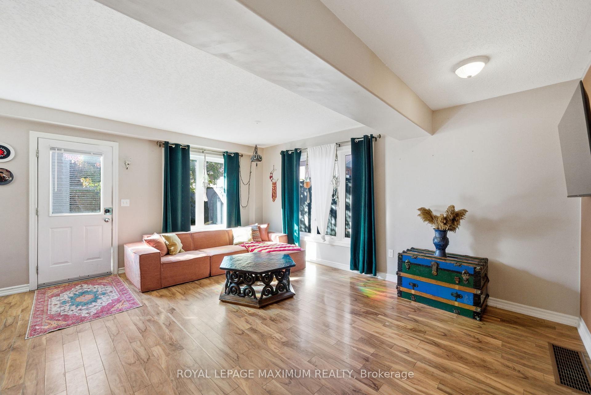 Photo 8 of 12A Marsellus Drive, Barrie, Holly — HOMEH
