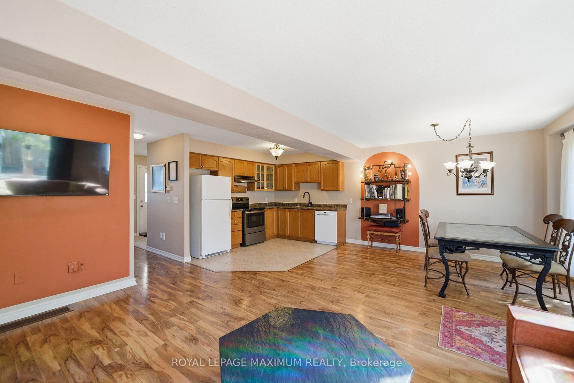 Photo 7 of 12A Marsellus Drive, Barrie, Holly — HOMEH
