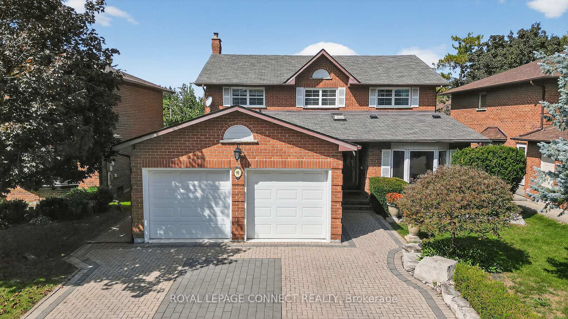 Front of 90 Golf Links Drive