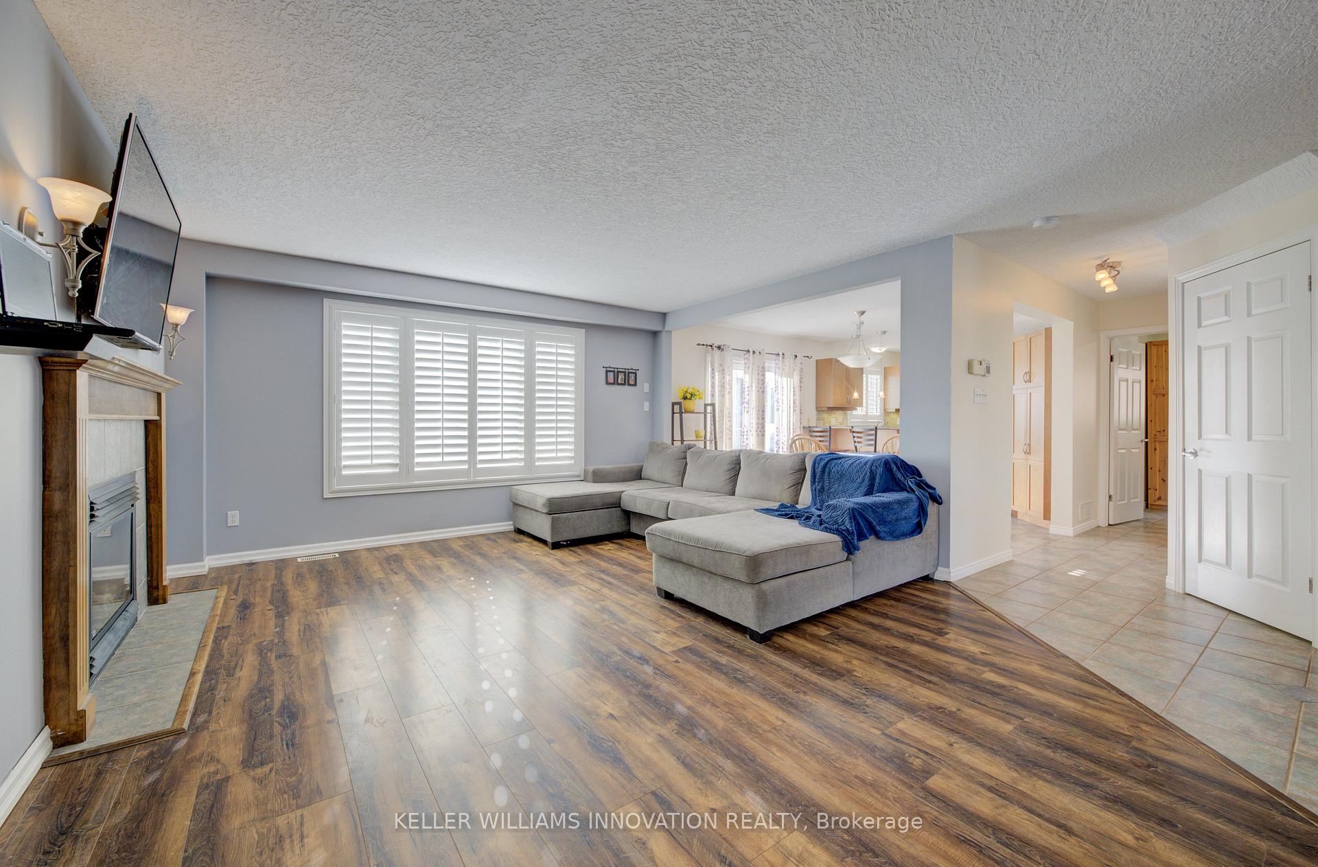 Photo 7 of 37 Grey Oak Drive, Guelph, Pineridge/Westminster Woods — HOMEH