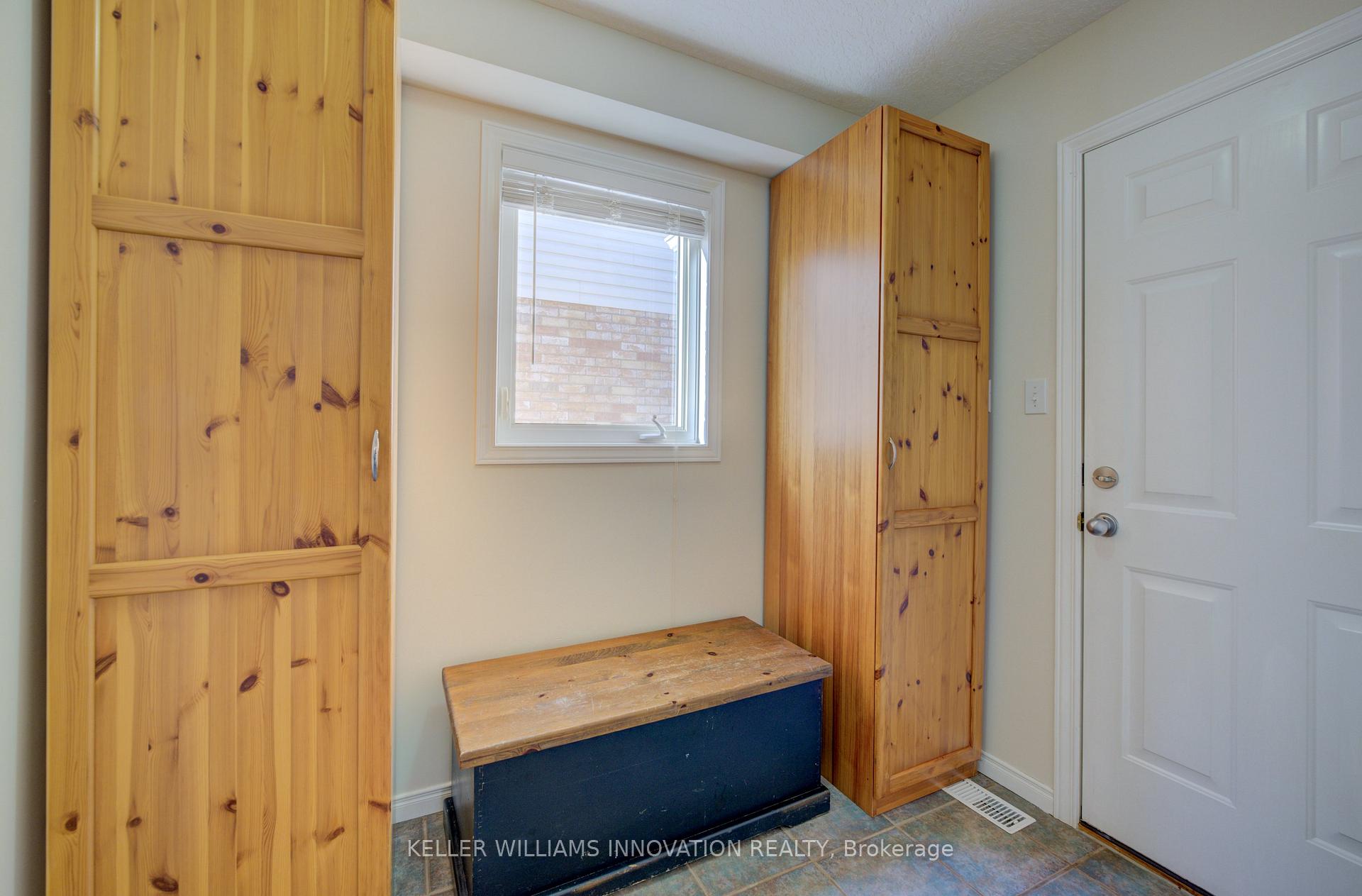 Photo 15 of 37 Grey Oak Drive, Guelph, Pineridge/Westminster Woods — HOMEH