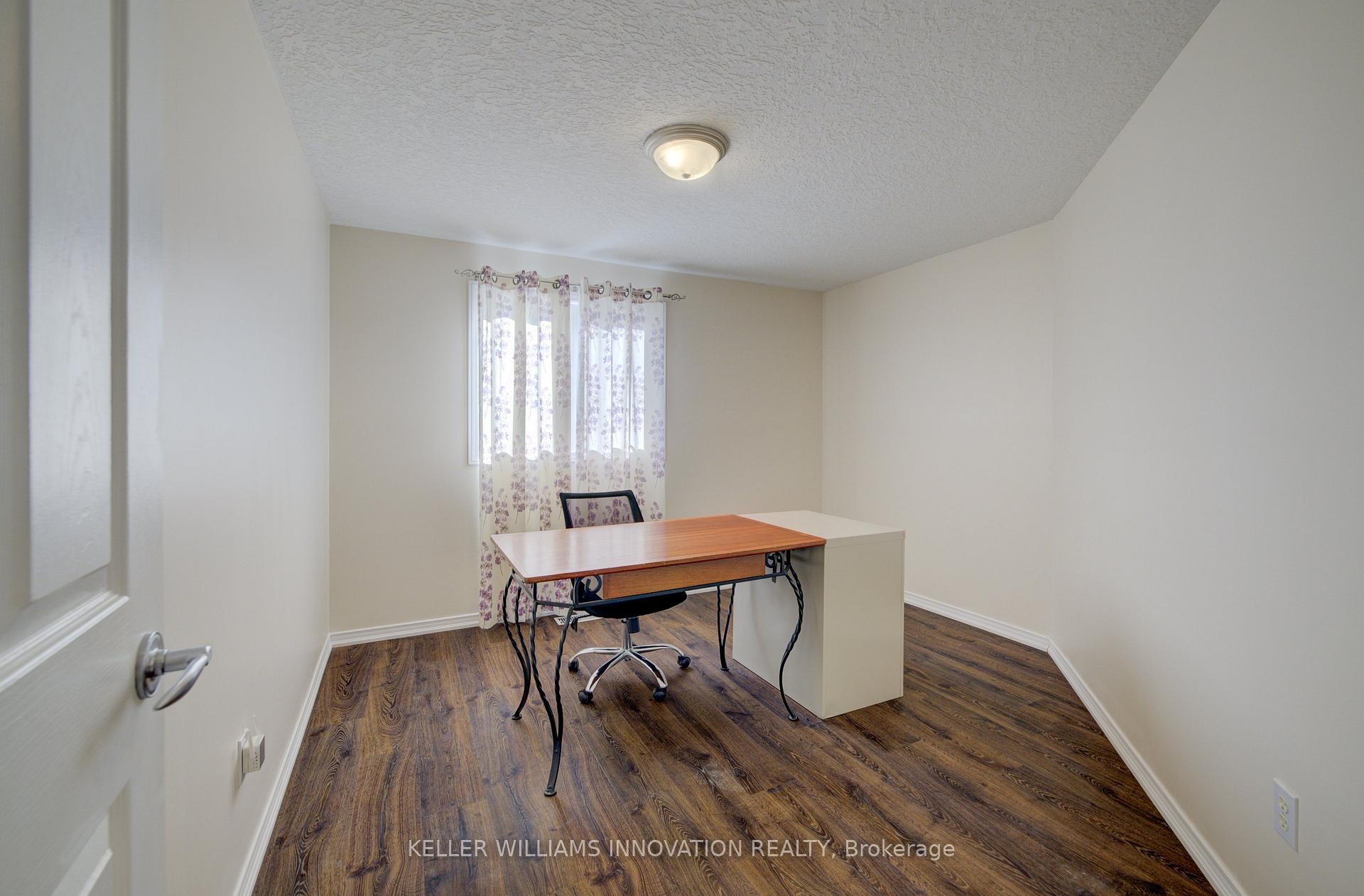 Photo 21 of 37 Grey Oak Drive, Guelph, Pineridge/Westminster Woods — HOMEH