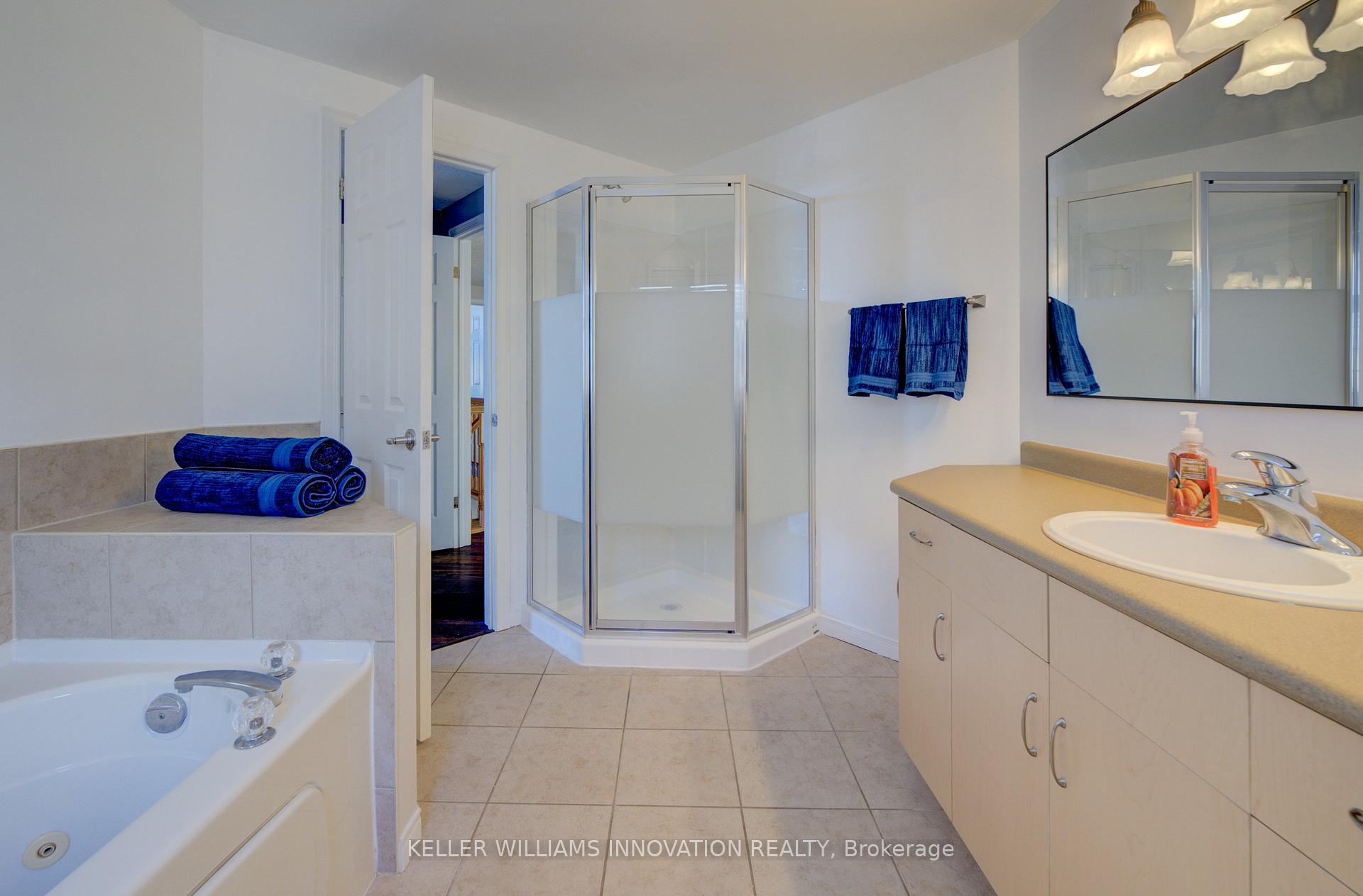 Photo 23 of 37 Grey Oak Drive, Guelph, Pineridge/Westminster Woods — HOMEH